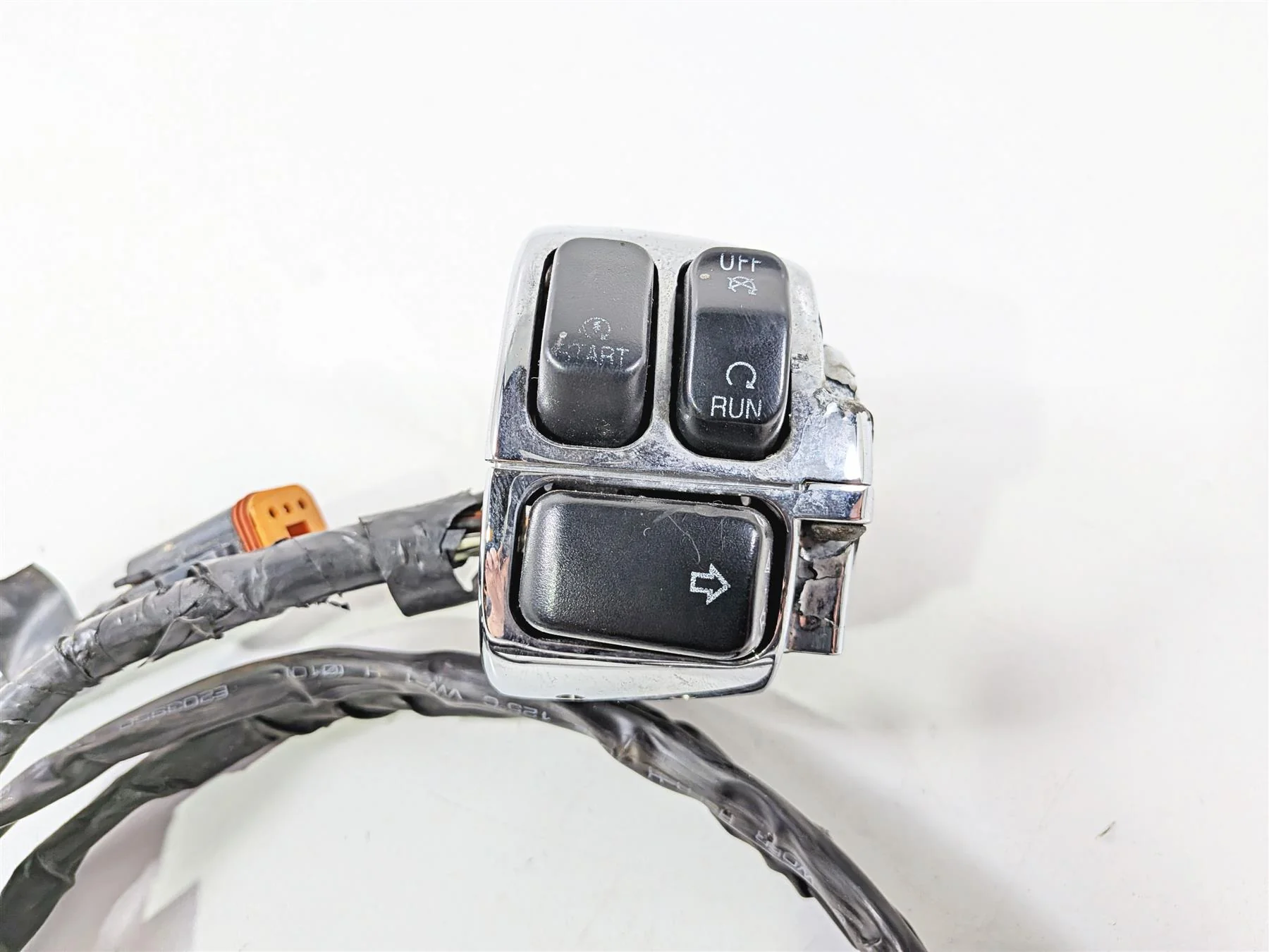 2001 Harley FLHRCI Road King Right Hand Control Switch - Read 71684-06A - Image 7