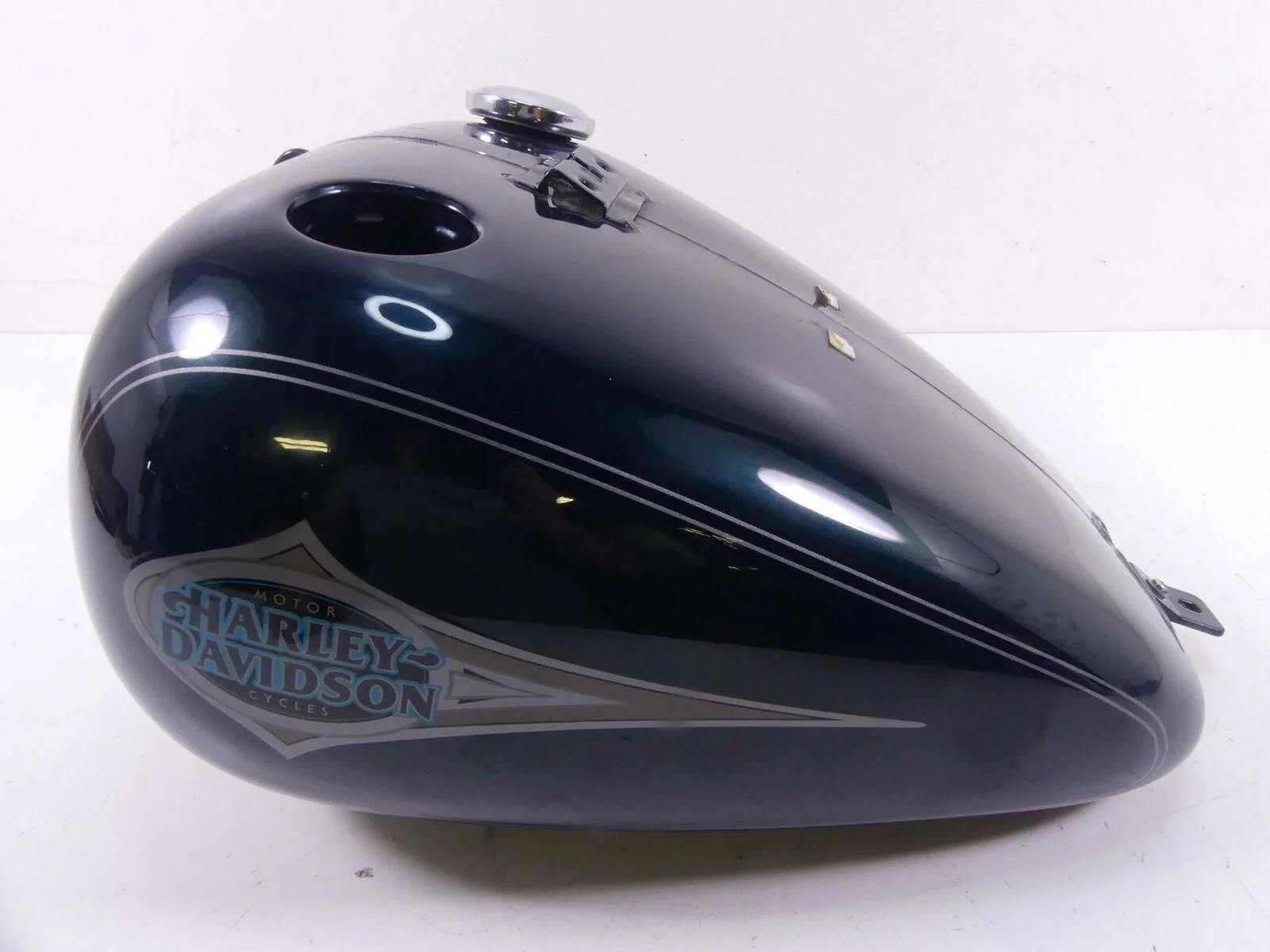 2001 Harley Softail FLSTC Heritage Nice Fuel Gas Tank - Jade Sunglo 62180-00D - Image 3
