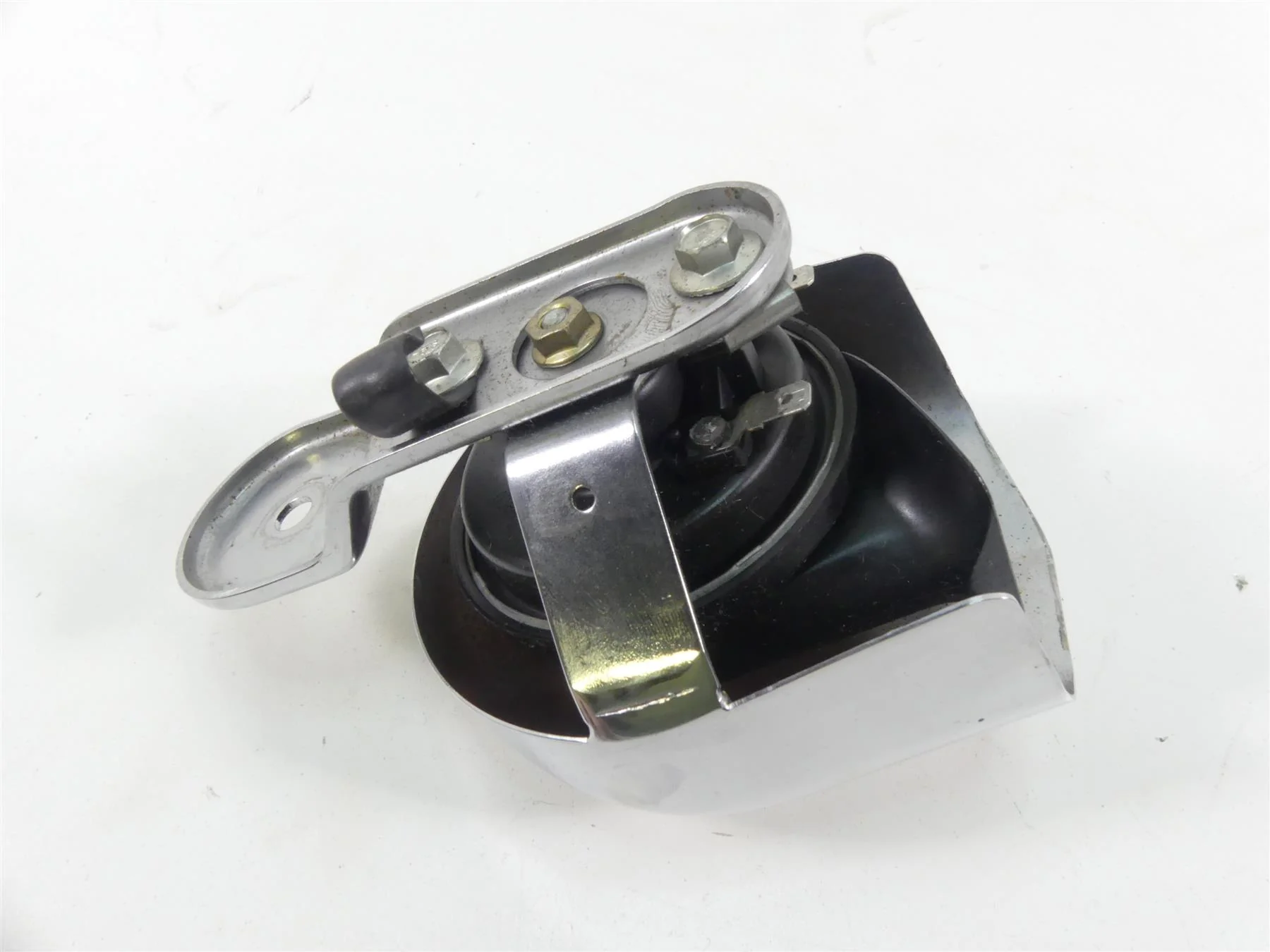 2001 Harley Touring FLHRCI Road King Horn With Chrome Cover 61300478A - Image 5