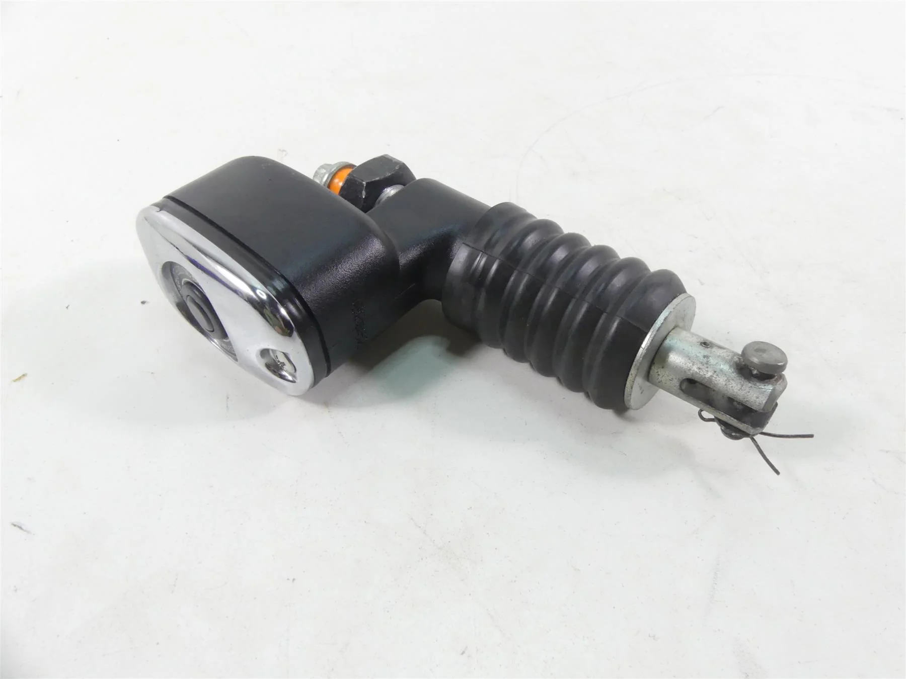 2001 Harley Touring FLHRCI Road King Rear Brake Master Cylinder 41755-99F - Image 5