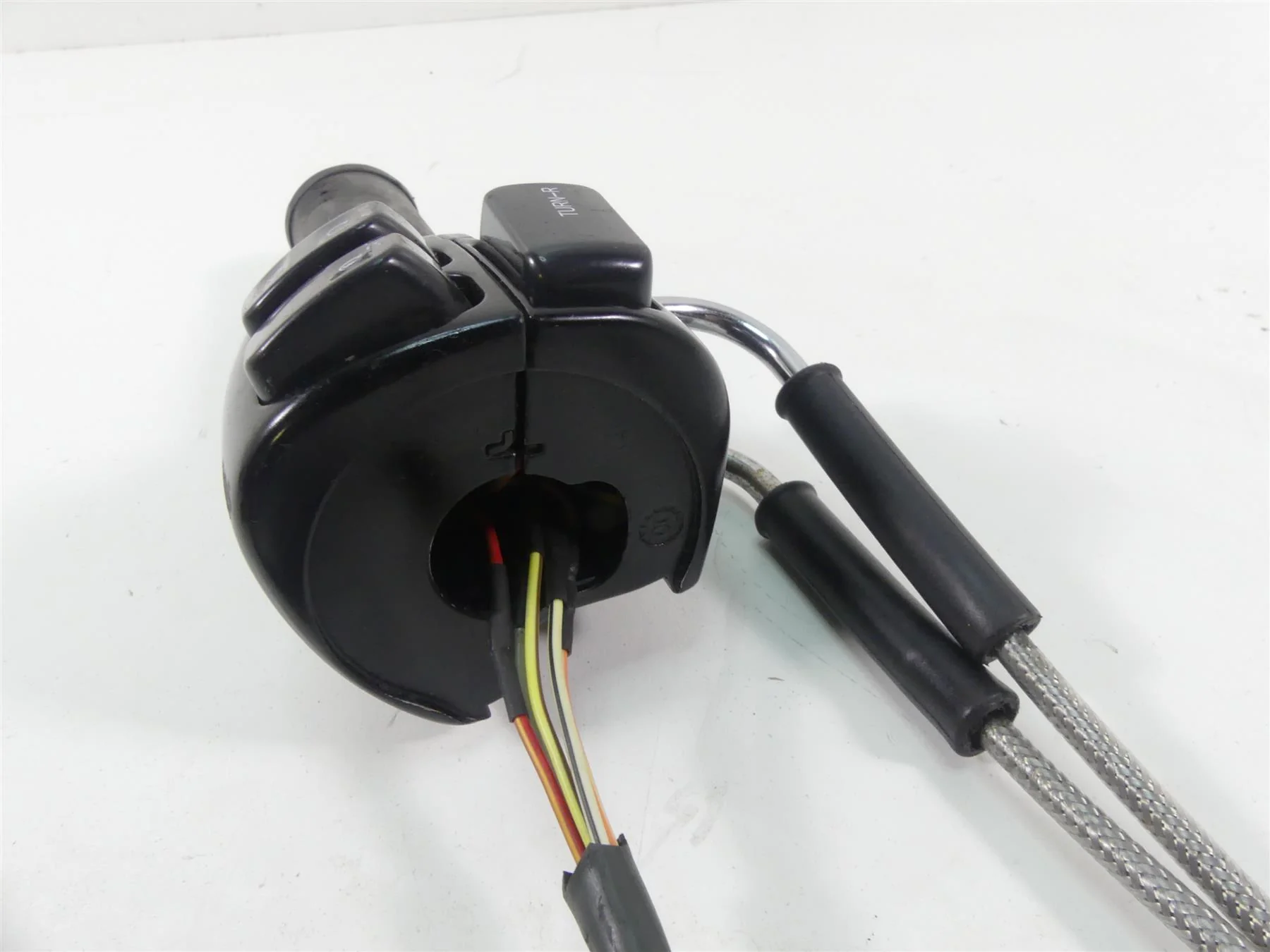 2001 Harley Touring FLHRCI Road King Right Start Stop Control Switch 71684-06A - Image 4
