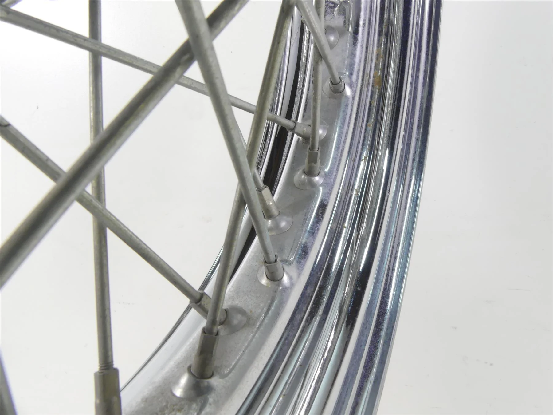 2001 Harley Touring FLHRCI Road King Straight Front Wheel Rim 16x3 43085-97 - Image 10