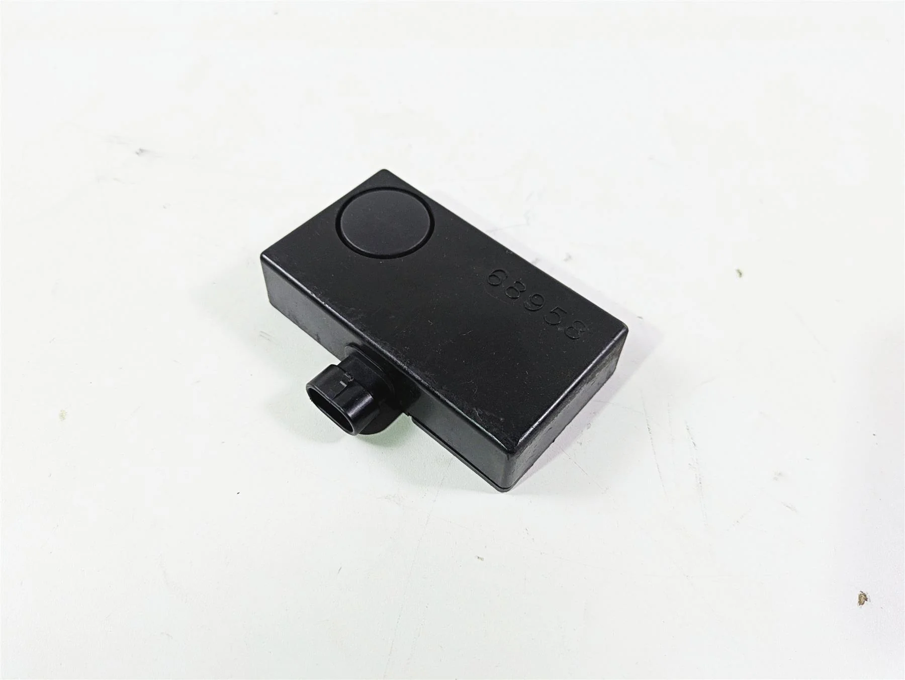 2001 Harley Touring FLHX Street Glide Alarm Siren Module Control Box 68958-00 - Image 9