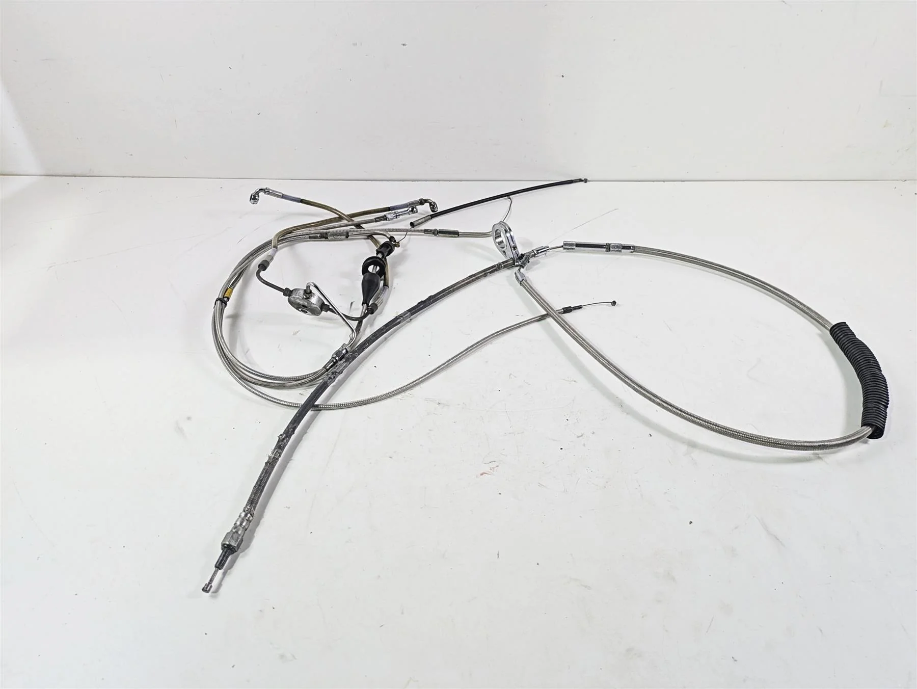 2001 Harley Touring FLHX Street Glide Brake Line Throttle Body Cable & Clutch Line 14" Tall Bars - Image 10