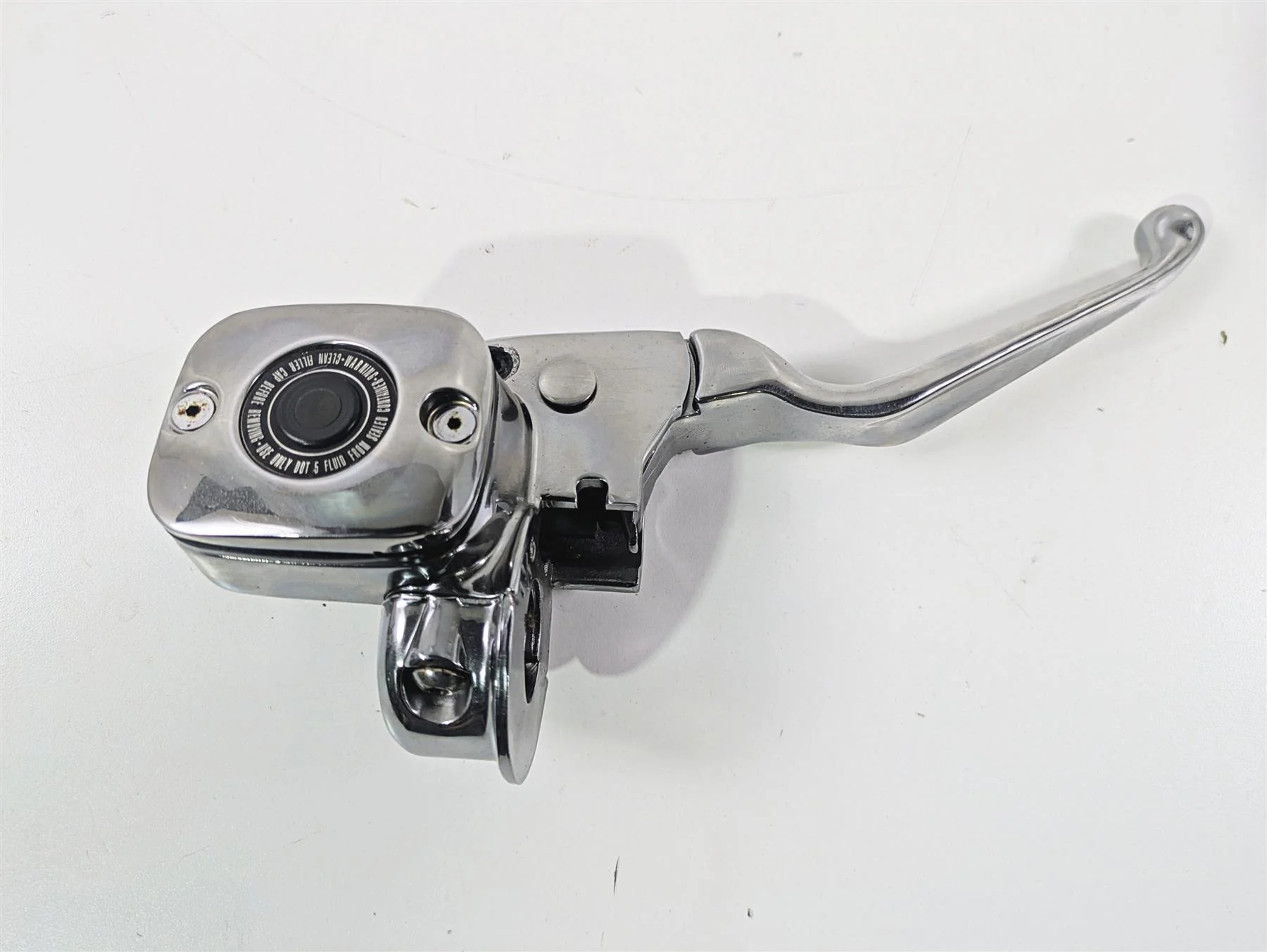 2001 Harley Touring FLHX Street Glide Chrome Front Brake Pump 11/16 41700737
