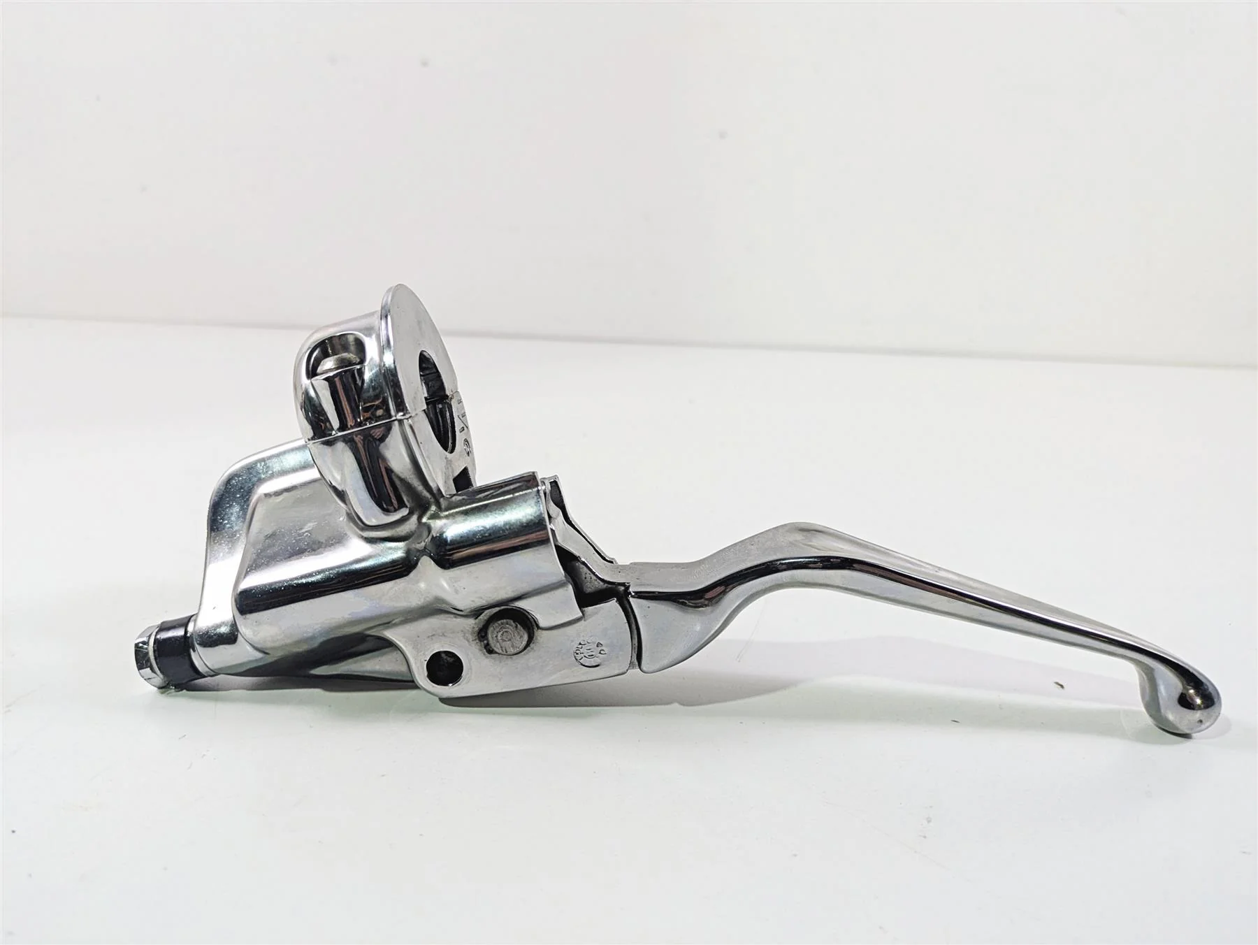 2001 Harley Touring FLHX Street Glide Chrome Front Brake Pump 11/16 41700737 - Image 6