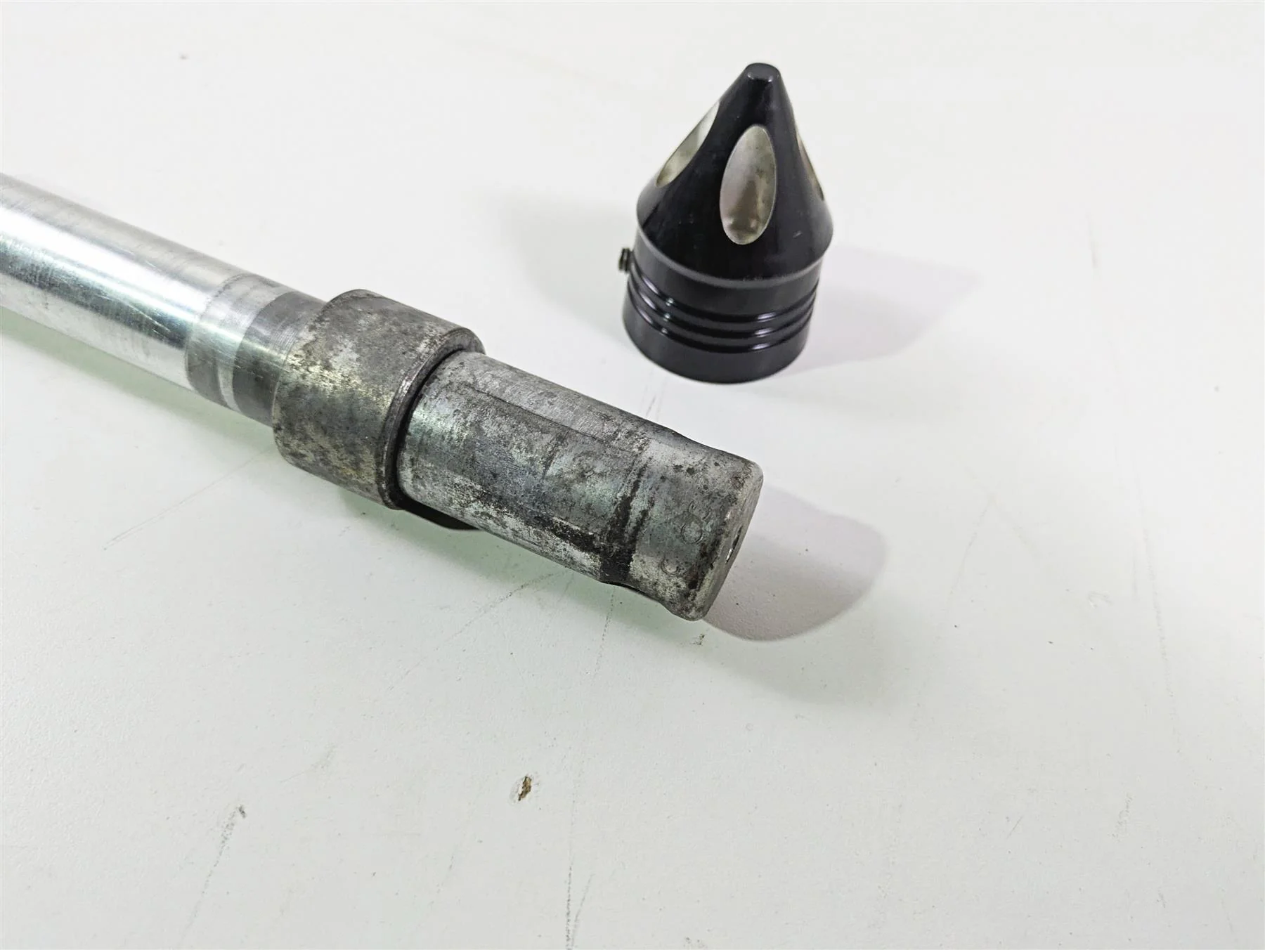 2001 Harley Touring FLHX Street Glide Front Axle Wheel Spindle 1" 43364-00 - Image 11