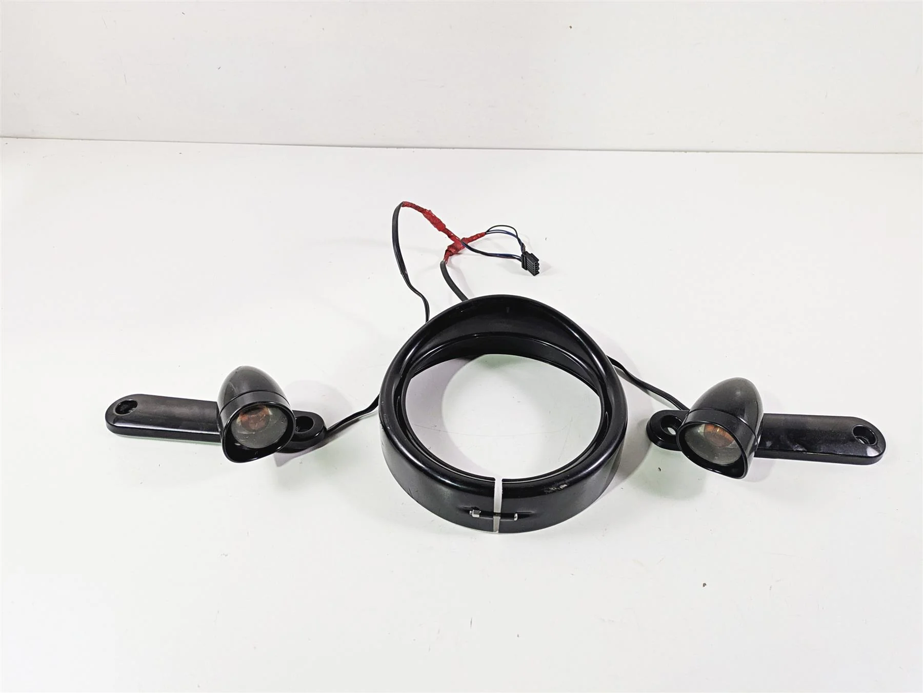 2001 Harley Touring FLHX Street Glide Front Blinker & Headlight Trim 69279-06