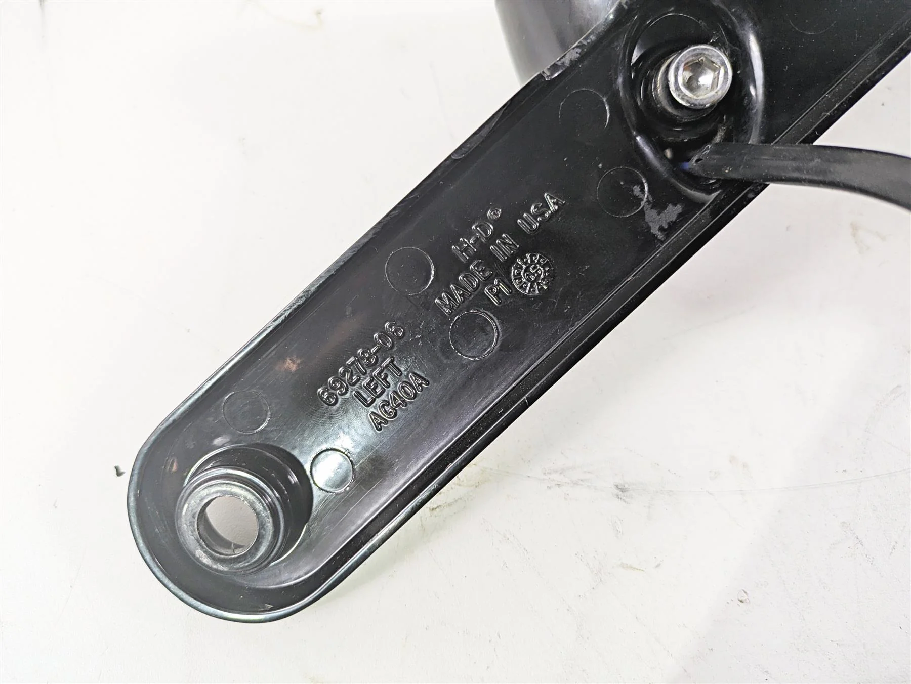 2001 Harley Touring FLHX Street Glide Front Blinker & Headlight Trim 69279-06 - Image 4