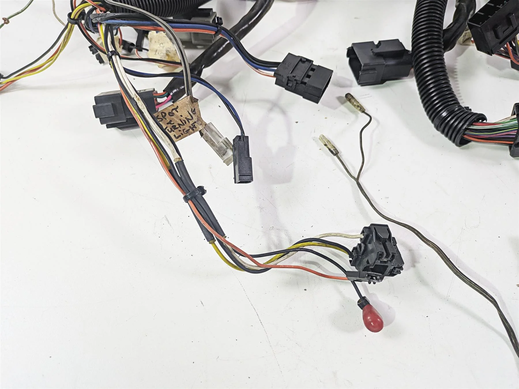 2001 Harley Touring FLHX Street Glide Front Interconnect Wiring - Read 70232-00 - Image 3