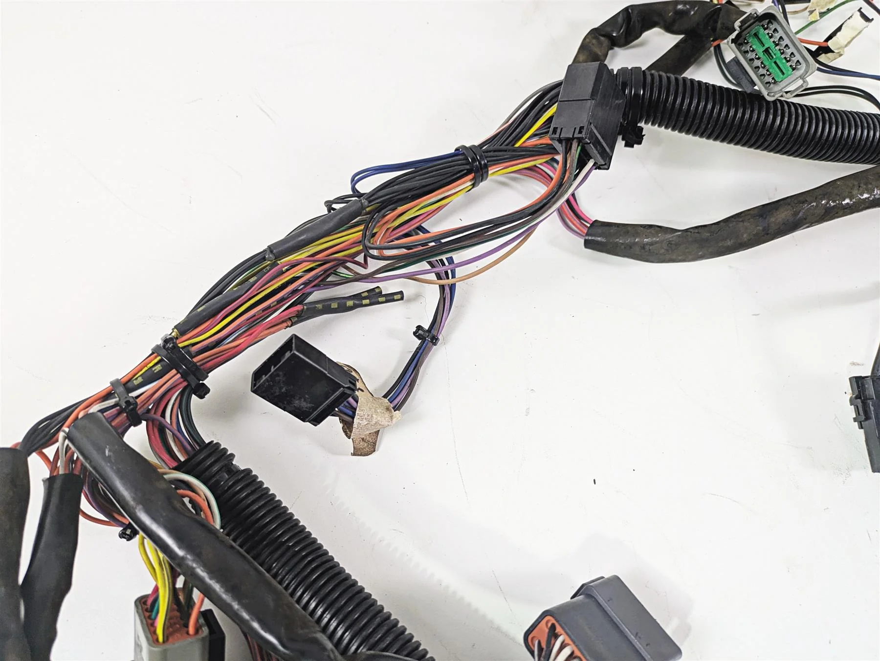 2001 Harley Touring FLHX Street Glide Front Interconnect Wiring - Read 70232-00 - Image 7