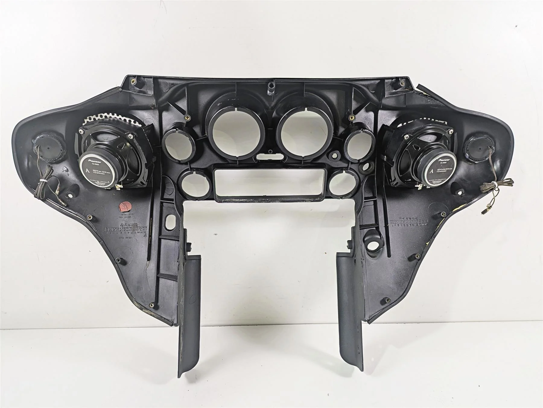 2001 Harley Touring FLHX Street Glide Inner Fairing Cover & Speaker 58497-96B - Image 6