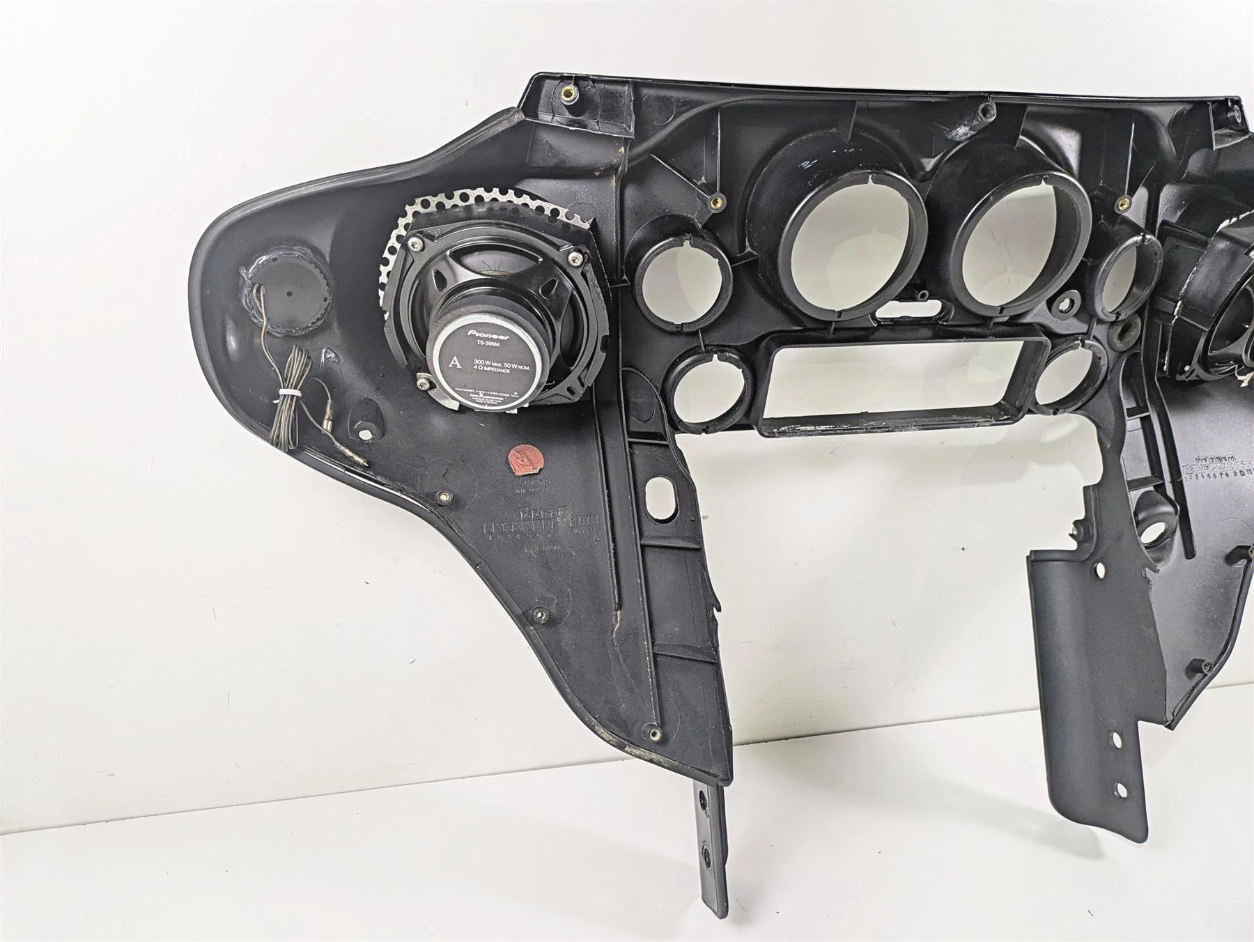 2001 Harley Touring FLHX Street Glide Inner Fairing Cover & Speaker 58497-96B - Image 8
