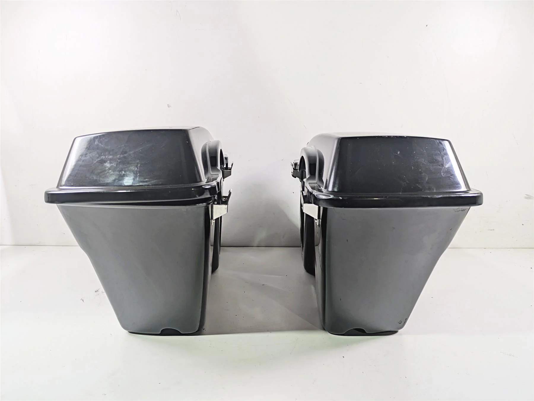 2001 Harley Touring FLHX Street Glide Left Right Saddlebag Set 90752-93 90753-93 - Image 3