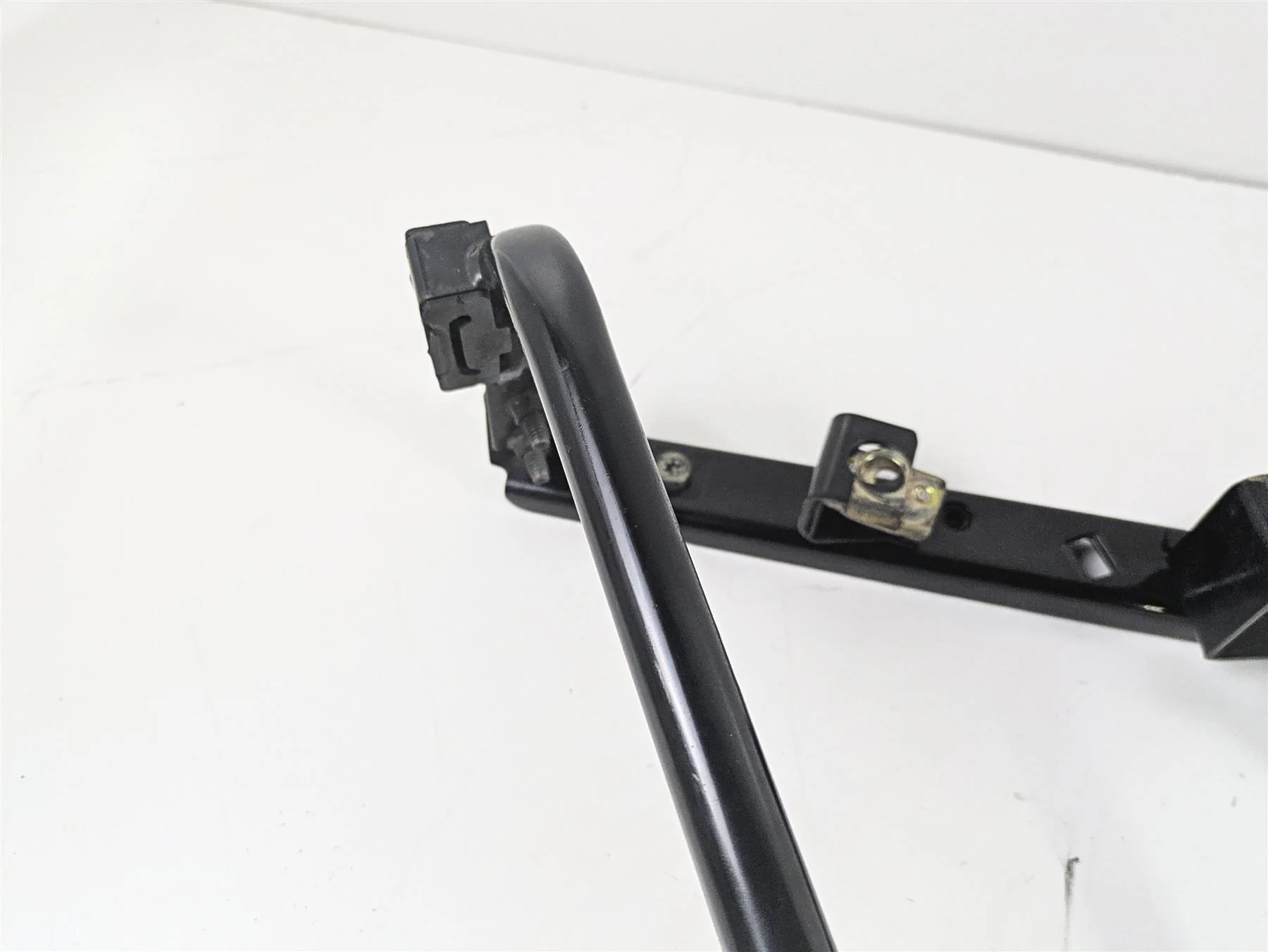 2001 Harley Touring FLHX Street Glide Rear Black Saddle Bag Rack Support Set - Image 3