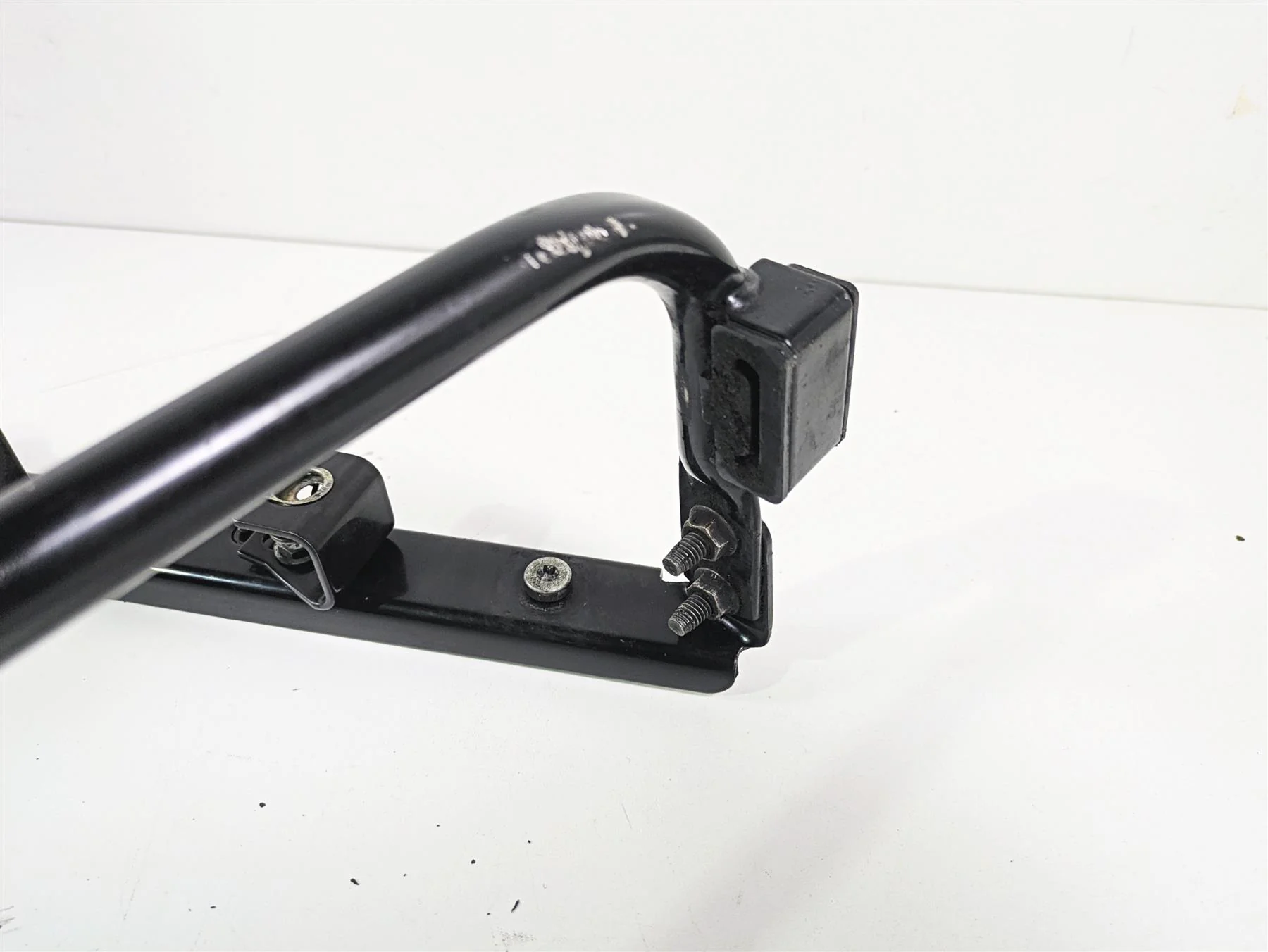 2001 Harley Touring FLHX Street Glide Rear Black Saddle Bag Rack Support Set - Image 6