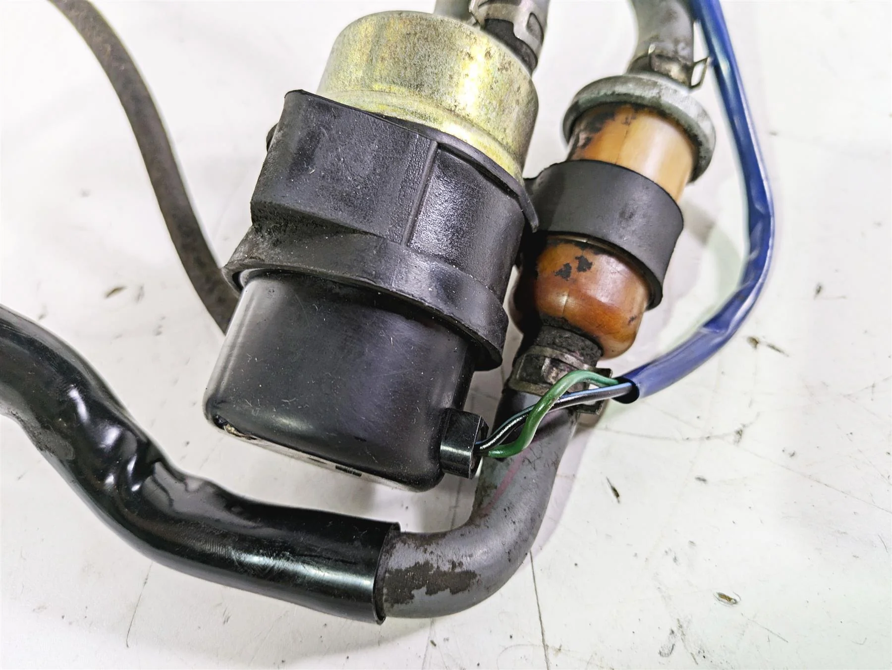 2001 Honda VT1100 Shadow Sabre Fuel Gas Petrol Pump 16710-MCK-315 - Image 8