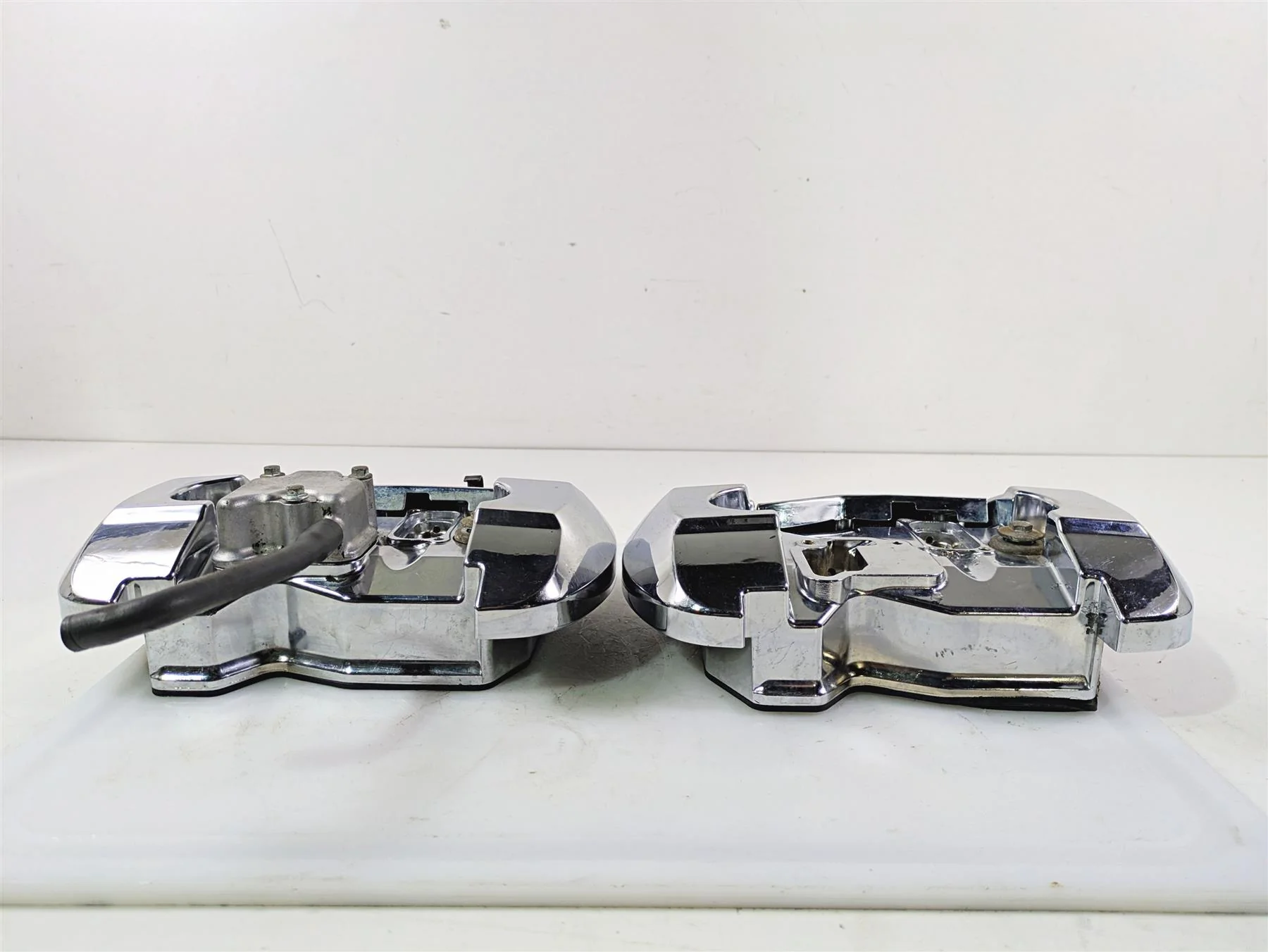 2001 Honda VT750 Shadow Ace Valve Cover Chrome Covers Set 12311-MBA-710 - Image 7