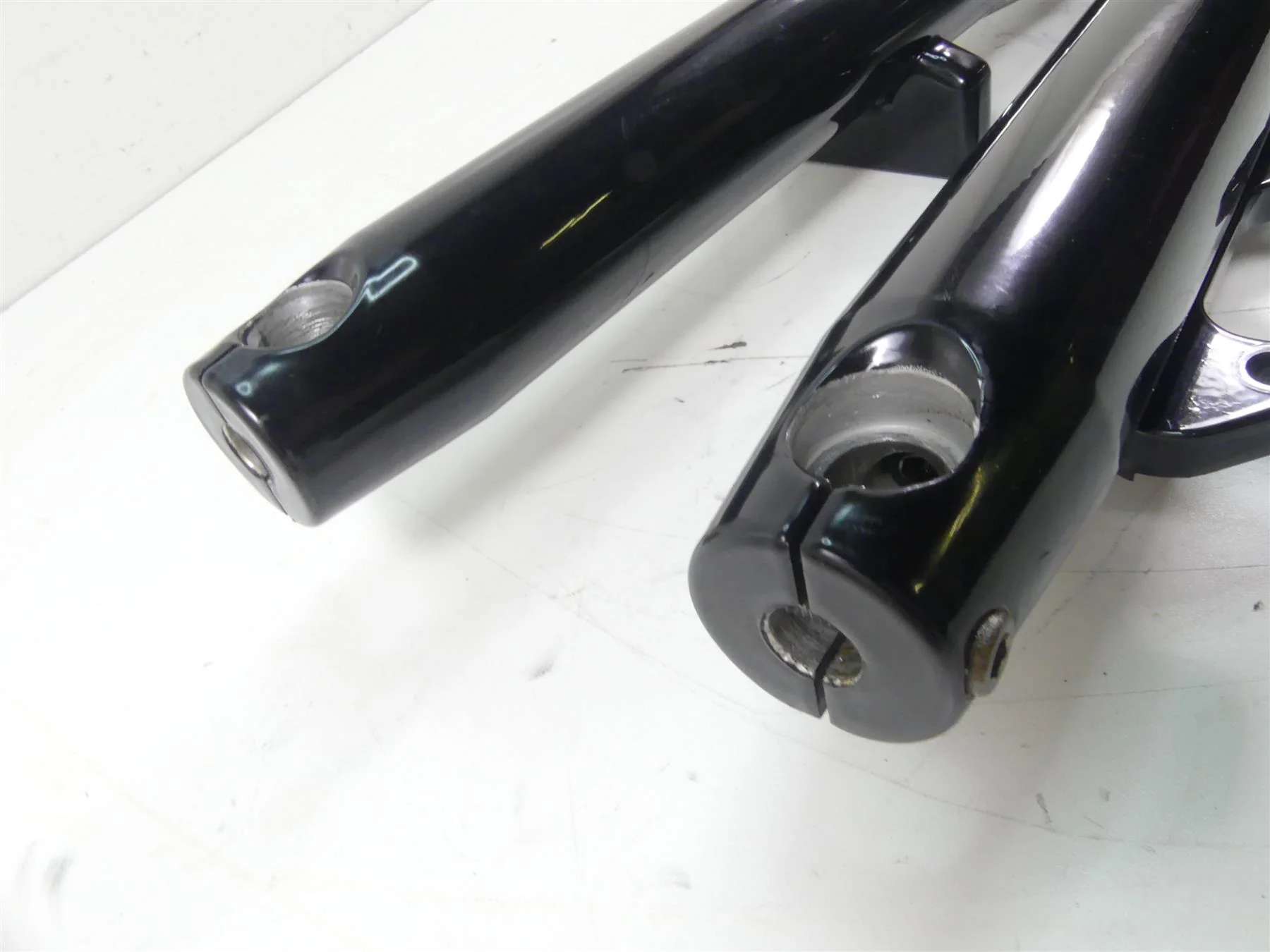 2001 Indian Centennial Scout Front  41mm Fork Legs -Read 31-197 31-198 - Image 9