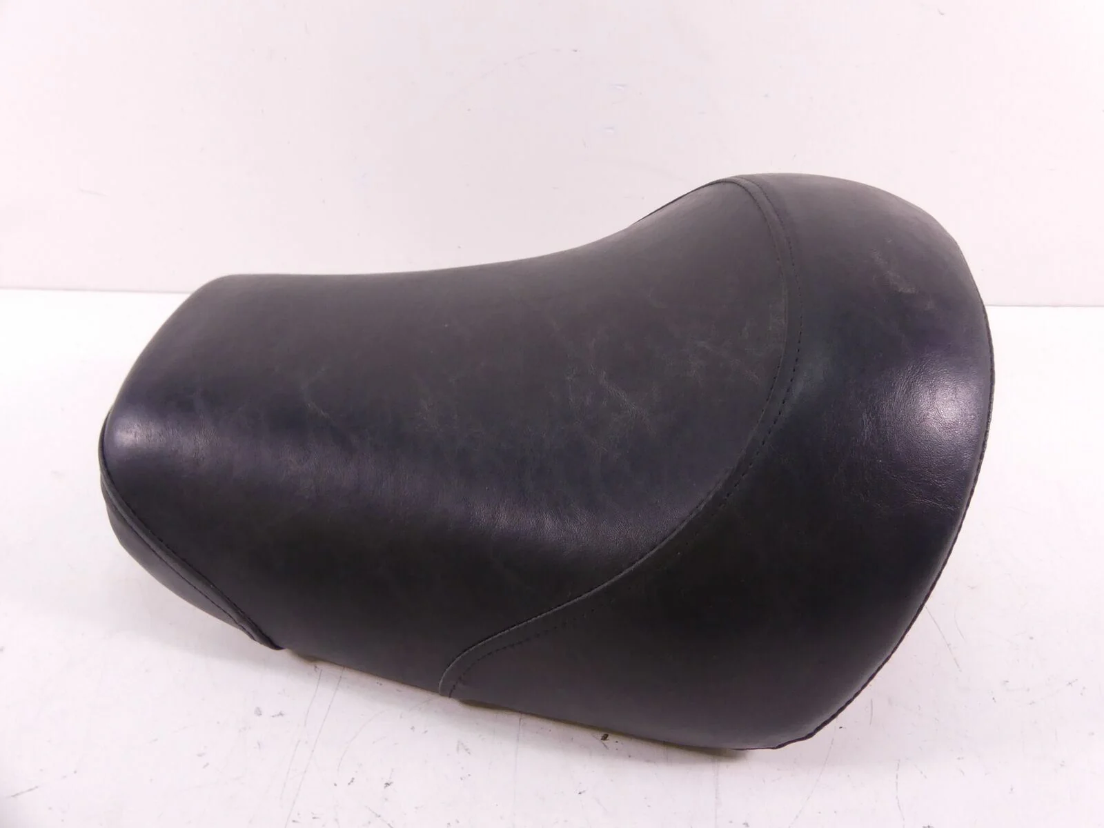 2001 Kawasaki VN1500 Vulcan C Front Rider Driver Seat Saddle 53001-1881