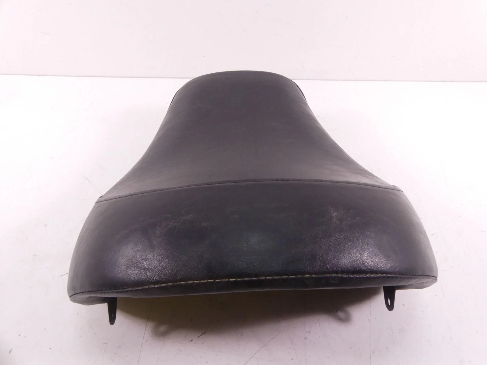 2001 Kawasaki VN1500 Vulcan C Front Rider Driver Seat Saddle 53001-1881 - Image 4
