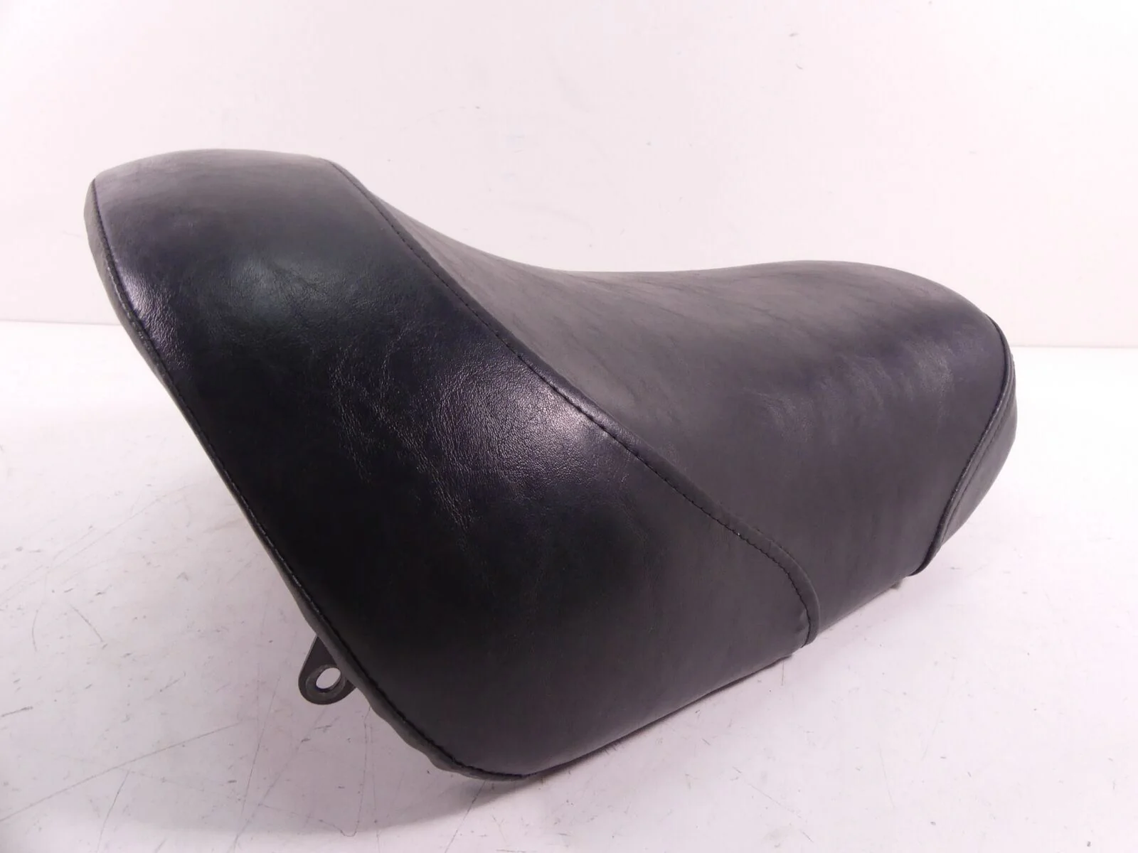 2001 Kawasaki VN1500 Vulcan C Front Rider Driver Seat Saddle 53001-1881 - Image 8
