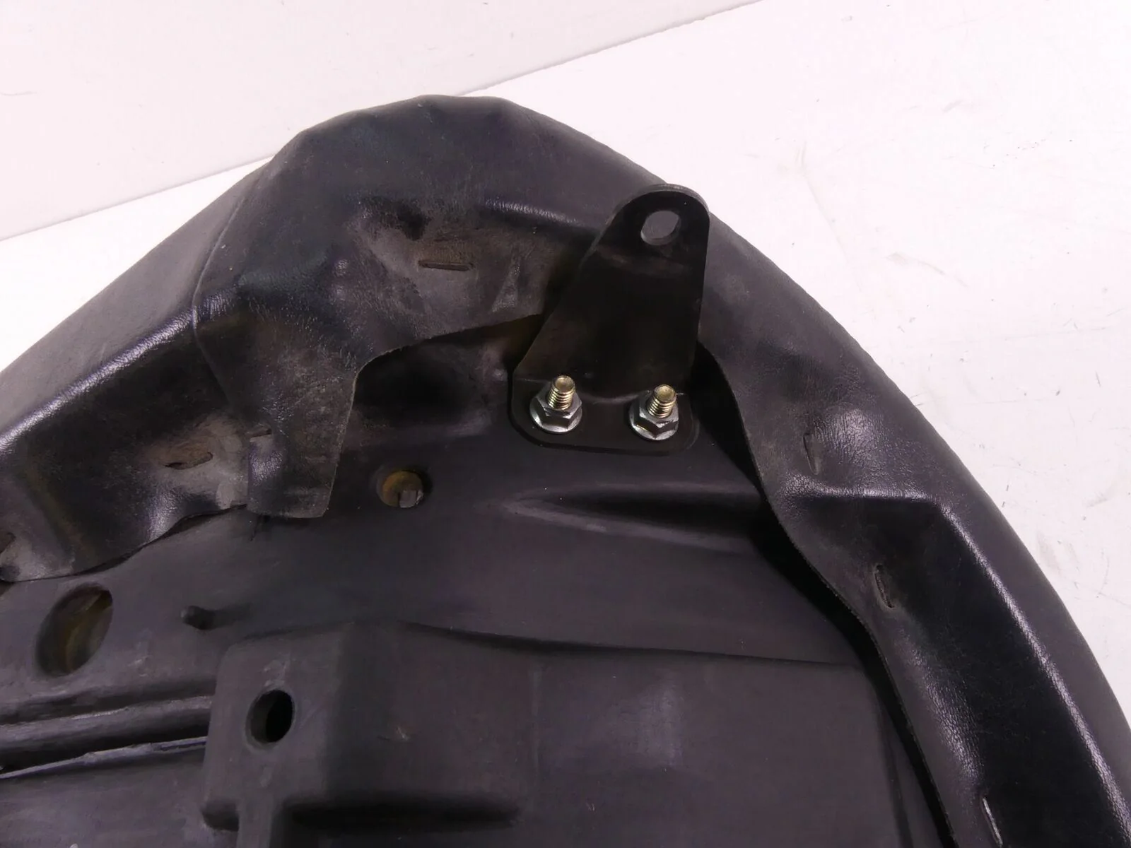 2001 Kawasaki VN1500 Vulcan C Front Rider Driver Seat Saddle 53001-1881 - Image 9