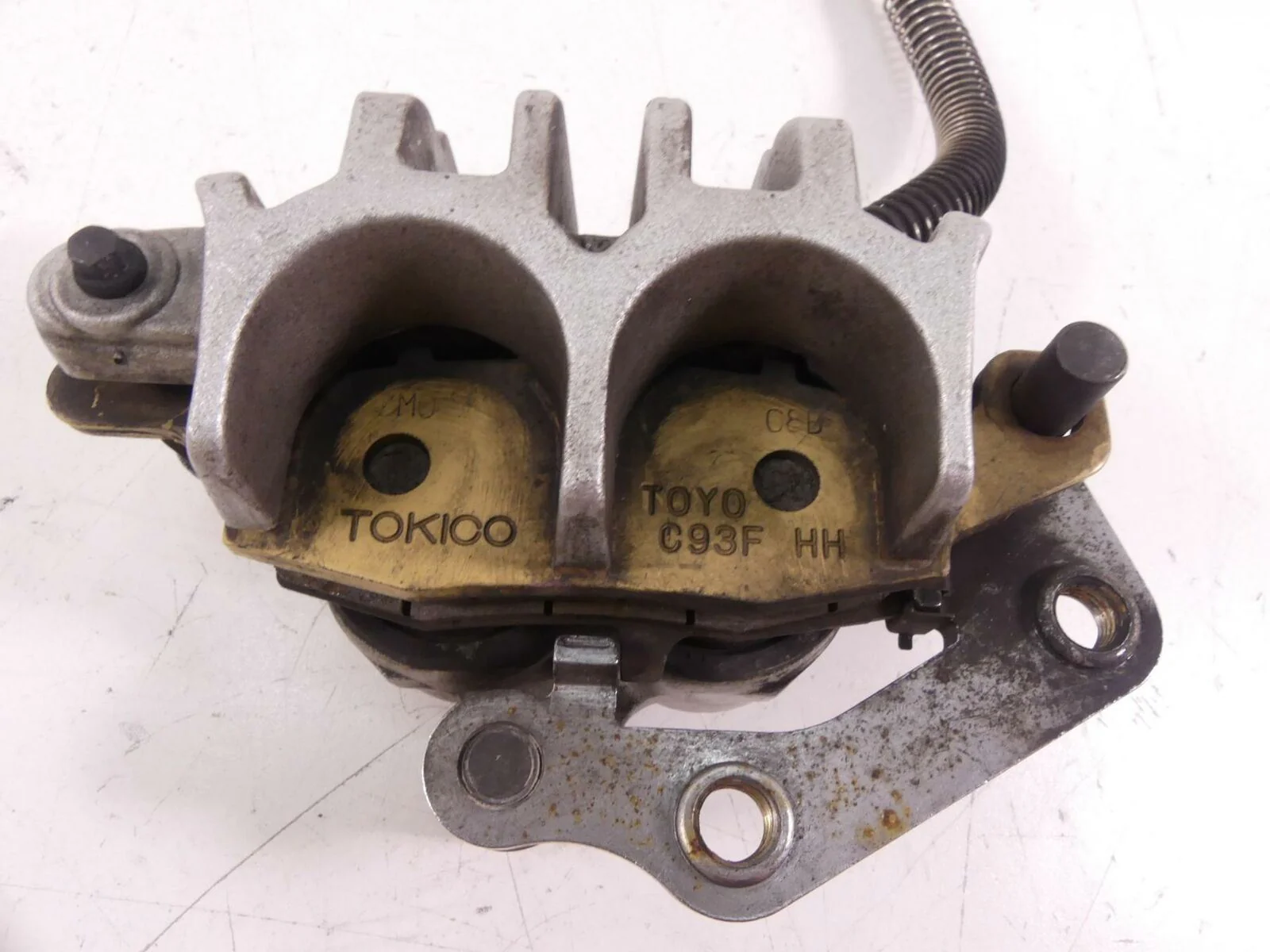 2001 Kawasaki VN1500 Vulcan C Front Tokico Brake Caliper 43041-1824-GN - Image 5