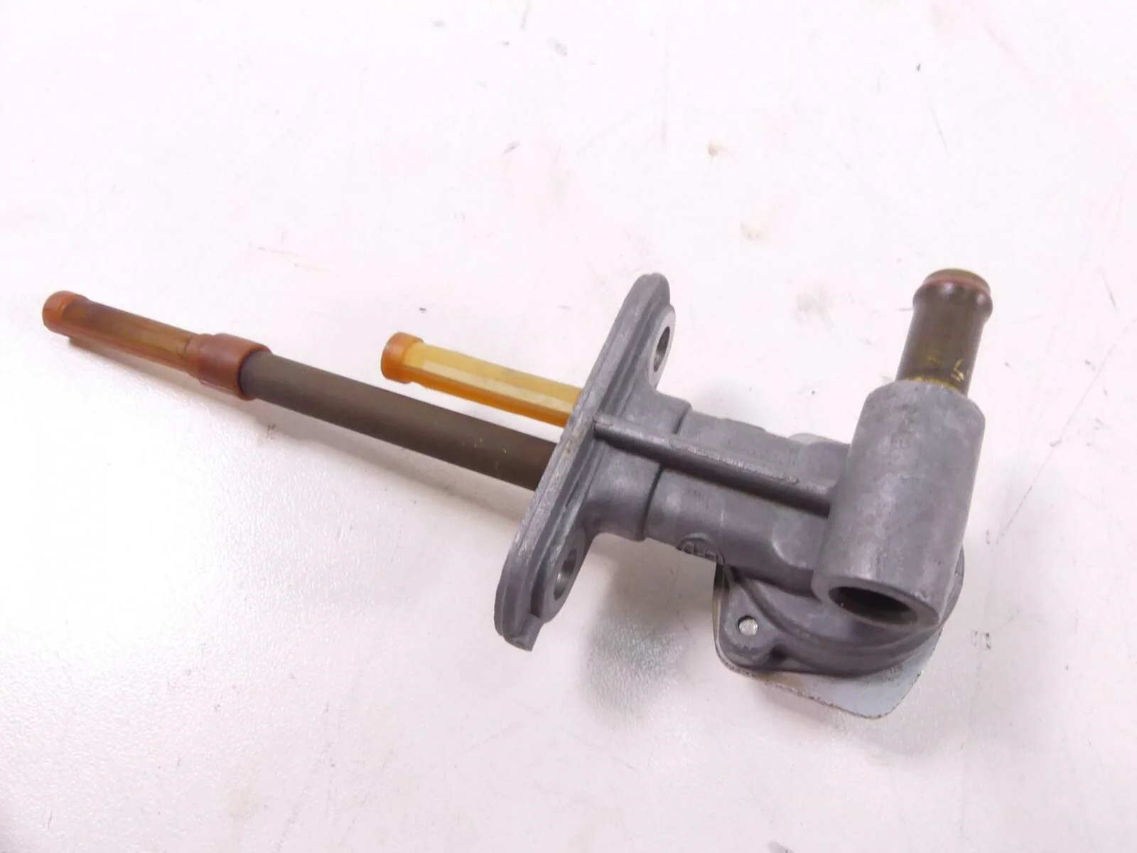 2001 Kawasaki VN1500 Vulcan C Fuel Gas Petrol Valve Petcock 51023-1226 - Image 3
