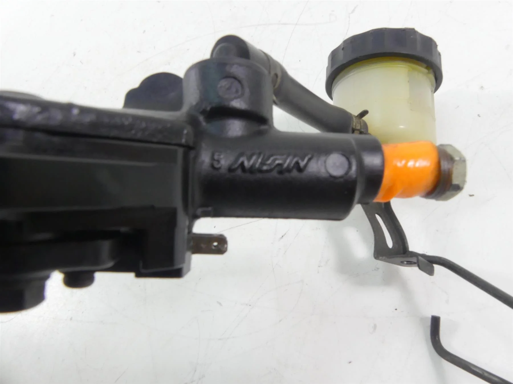 2001 Kawasaki ZX600J2 ZX6R Ninja Front Nissin Brake Master Cylinder 43015-1633 - Image 5
