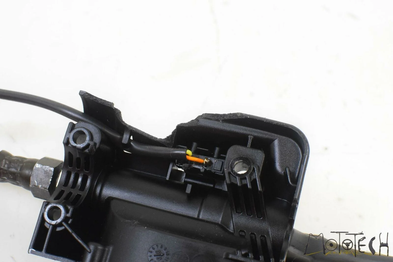 2001 Polaris 550 Sport Touring ES Hand Brake Master Cylinder & Line 2202931 - Image 11
