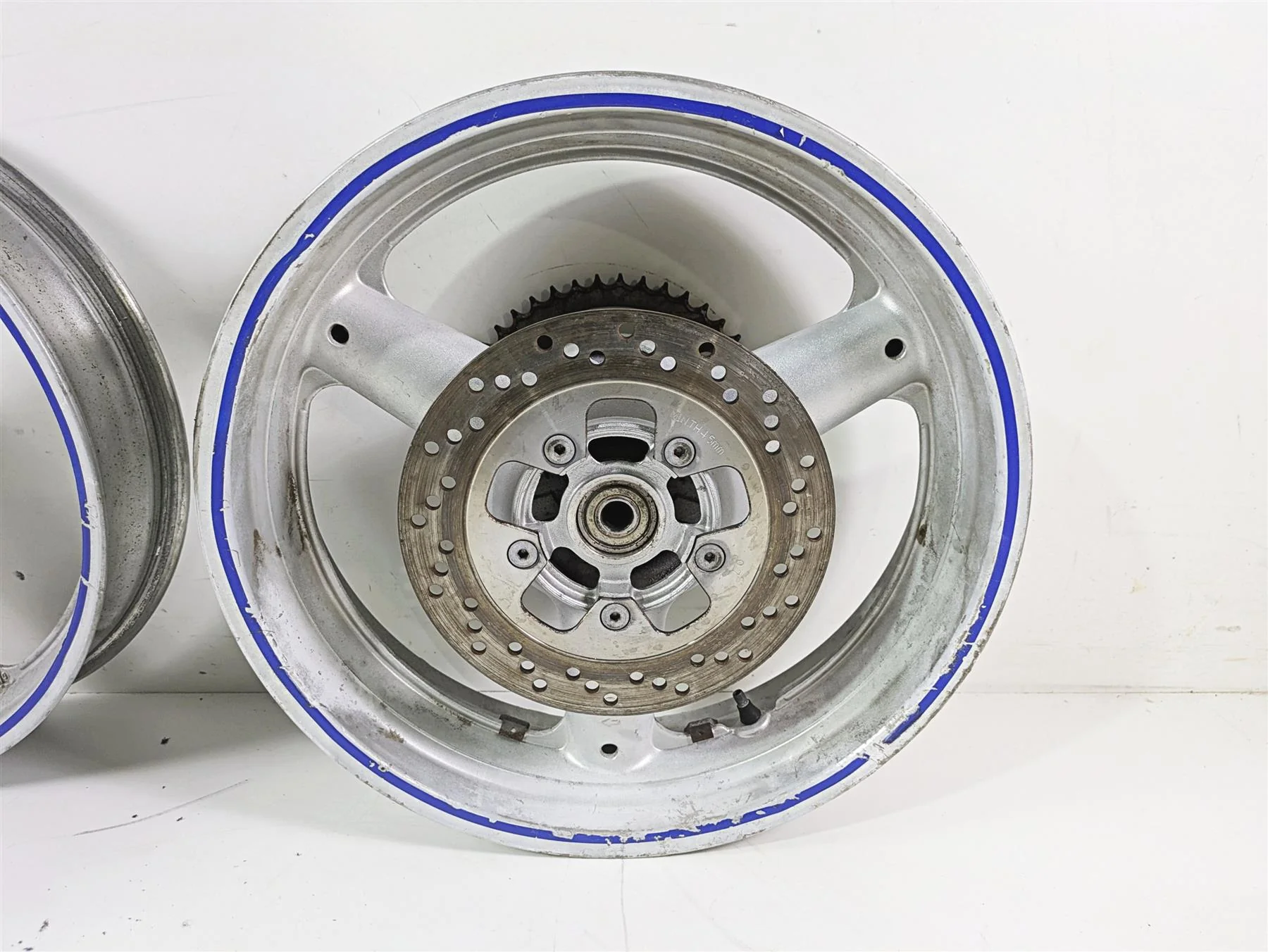 2001 Suzuki SV650 Front Rear Wheel Rim 17x3.5 17x4.5 54111-03FA0 54111-03FA1 - Image 8