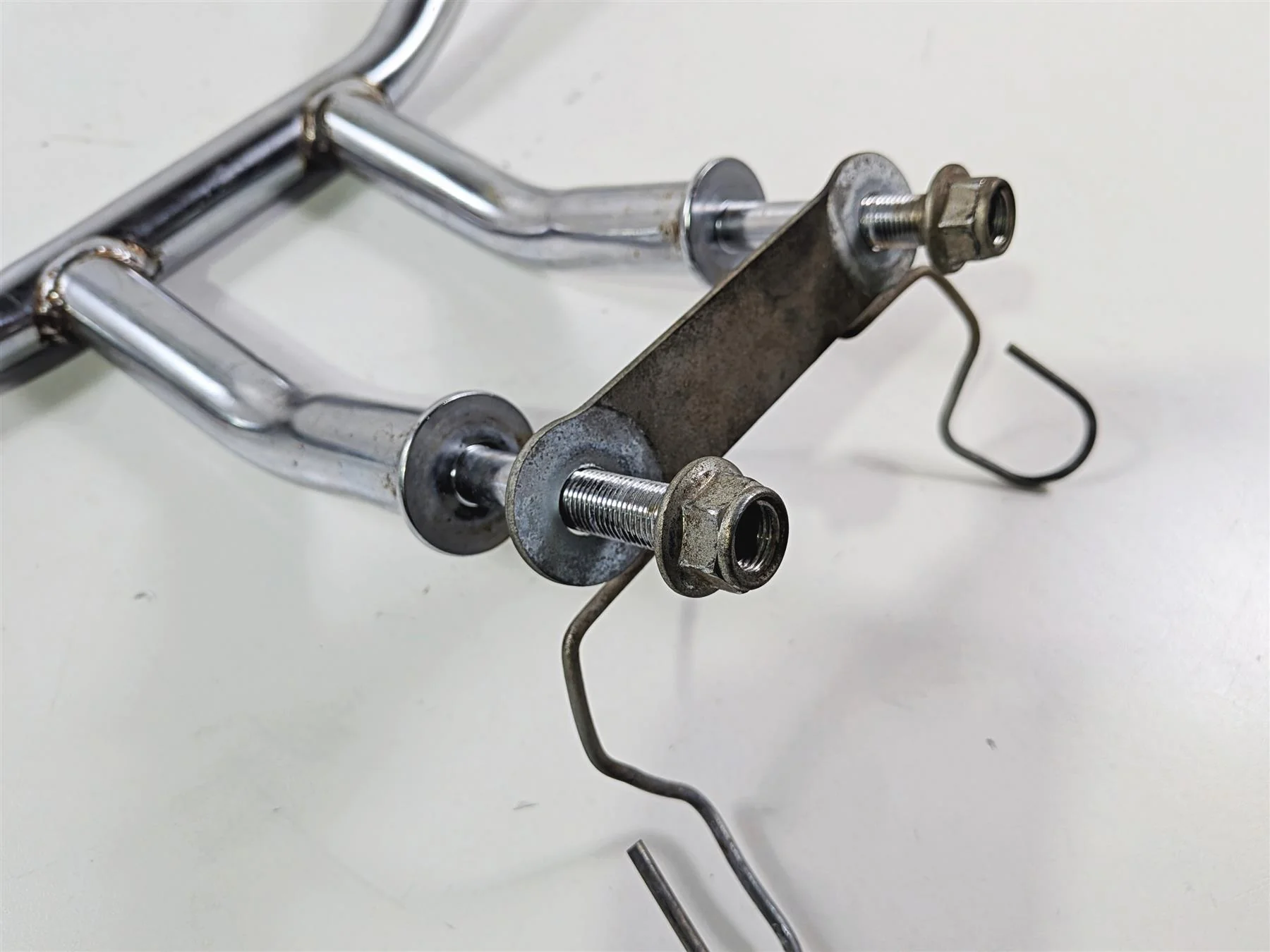 2001 Suzuki VZ800 Marauder Handlebar Handle Bar Steering 56110-48E00 - Image 9