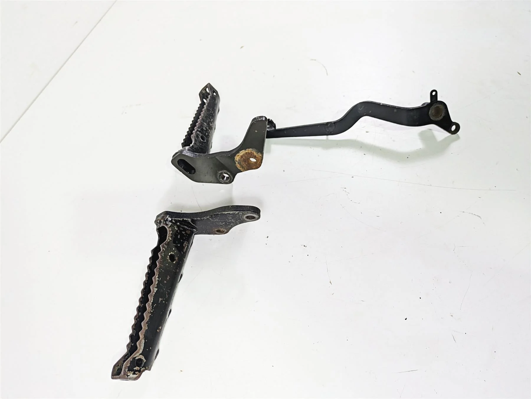 2001 Yamaha Banshee YFZ350 Footrest Foot Peg Brake Pedal Set 3GG-27411-01-00 - Image 2