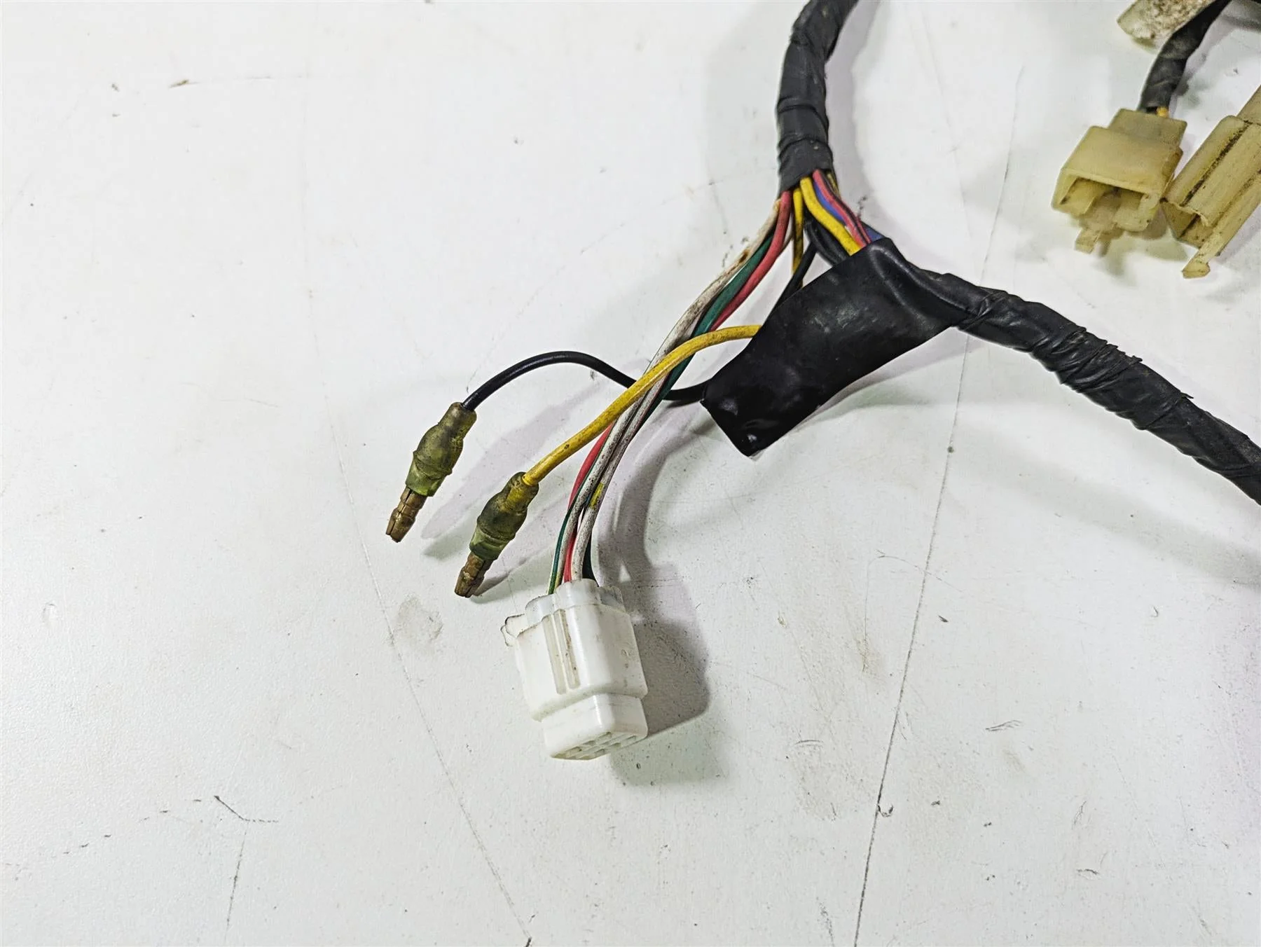 2001 Yamaha Banshee YFZ350 Wiring Harness Loom 3GG-82590-20-00 - Image 4