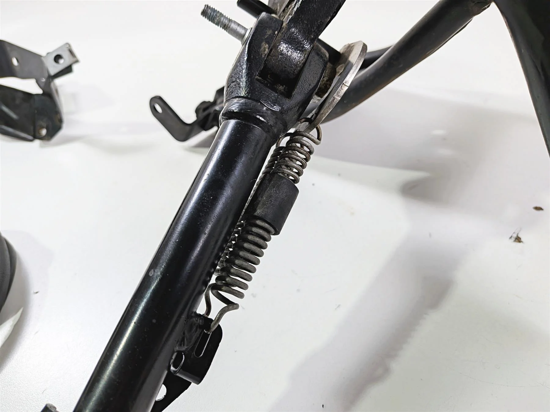 2002 BMW K1200LT 89V3 Center & Side Kickstand & Mount 46522332167 46537666943 - Image 11
