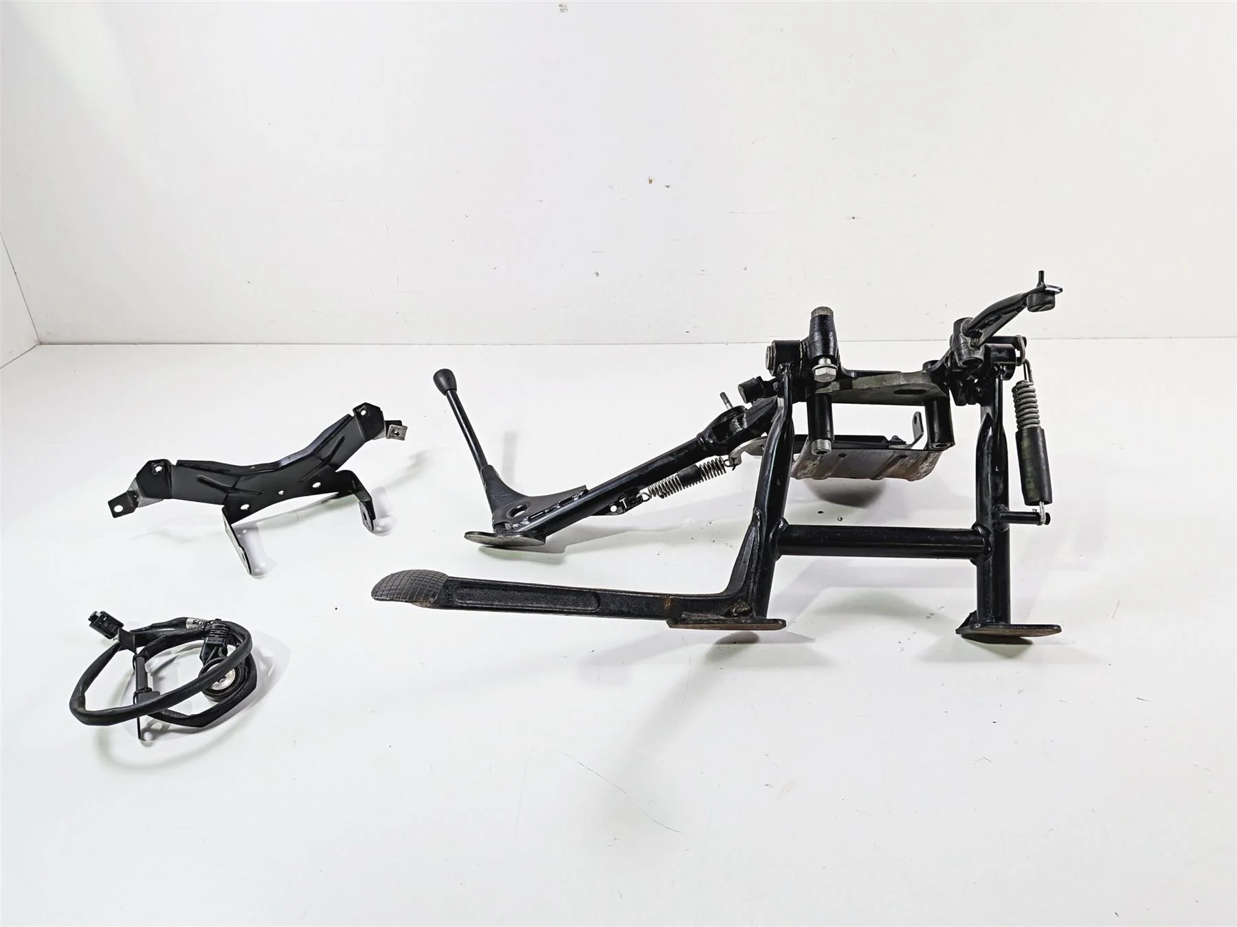 2002 BMW K1200LT 89V3 Center & Side Kickstand & Mount 46522332167 46537666943 - Image 7