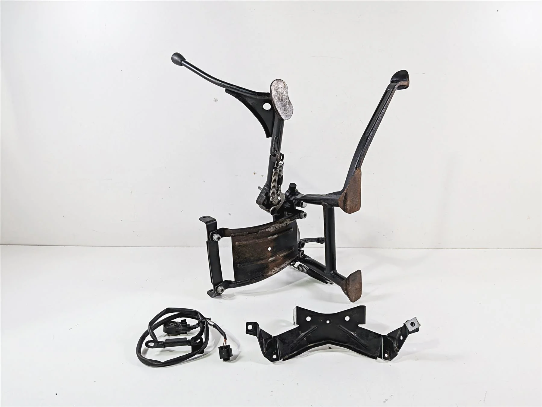 2002 BMW K1200LT 89V3 Center & Side Kickstand & Mount 46522332167 46537666943 - Image 9