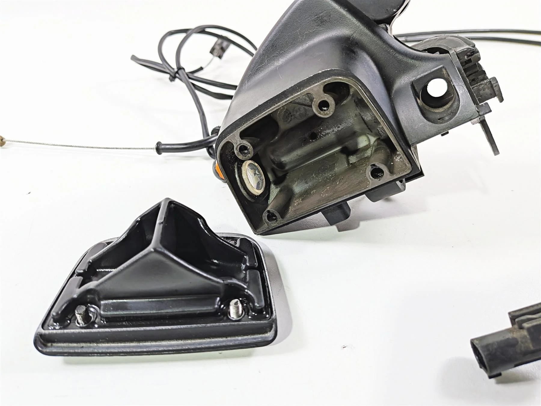 2002 BMW K1200LT 89V3 Front Brake Master Cylinder & Cables 32727710201 - Image 11