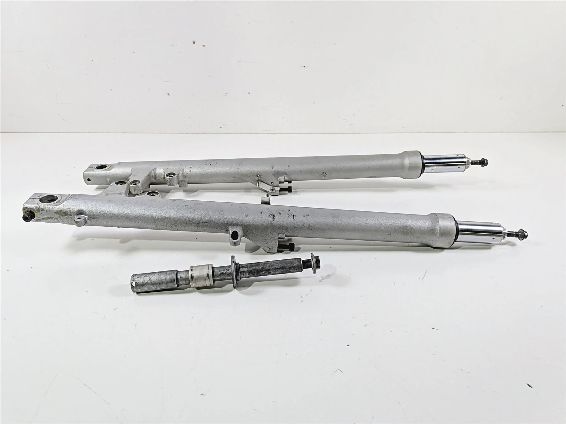 2002 BMW K1200LT 89V3 Front Fork Leg & Axle Set 31427650691 31427650692 - Image 2
