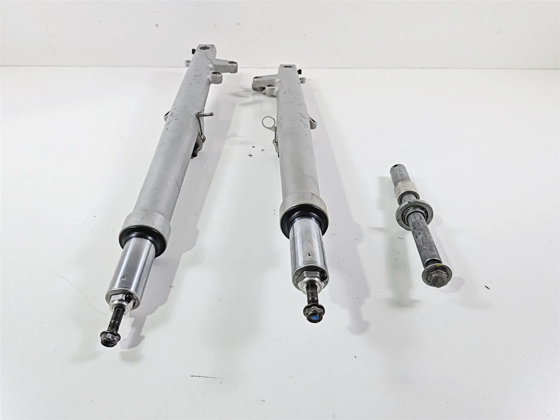 2002 BMW K1200LT 89V3 Front Fork Leg & Axle Set 31427650691 31427650692 - Image 5