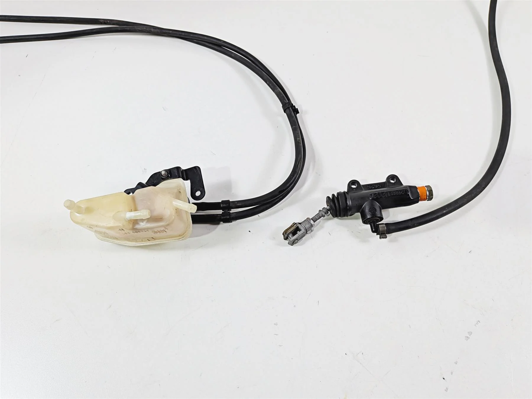 2002 BMW K1200LT 89V3 FTE Rear Brake Master Cylinder 34317650749 - Image 5