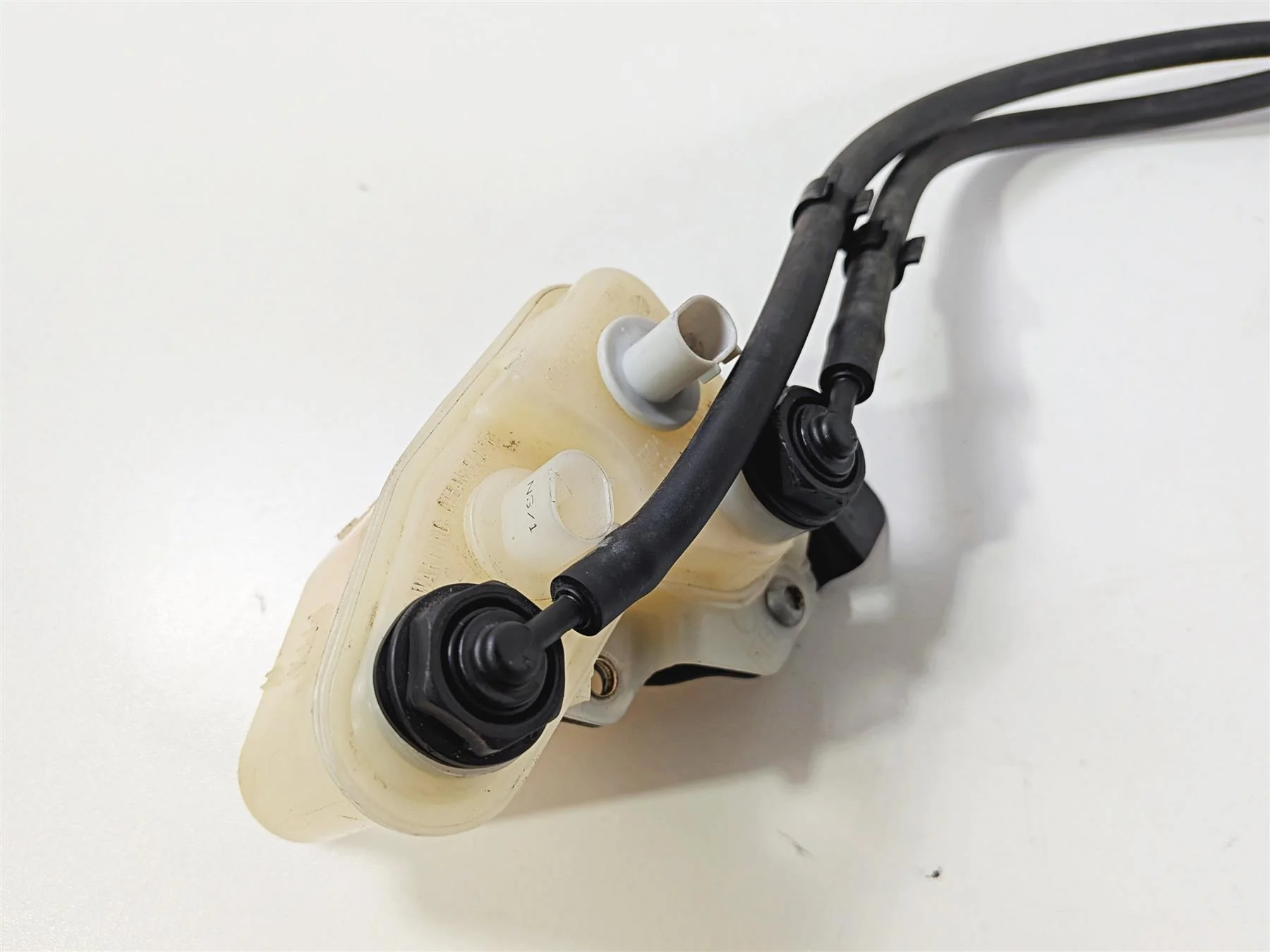 2002 BMW K1200LT 89V3 FTE Rear Brake Master Cylinder 34317650749 - Image 7
