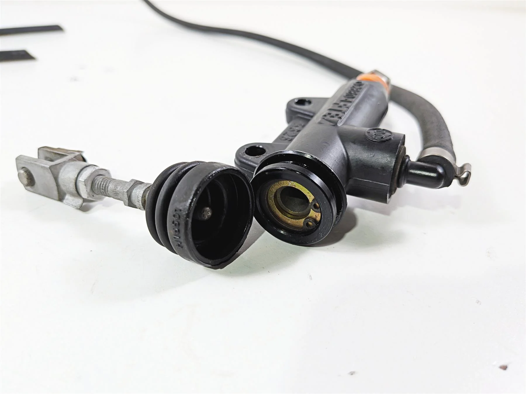2002 BMW K1200LT 89V3 FTE Rear Brake Master Cylinder 34317650749 - Image 8