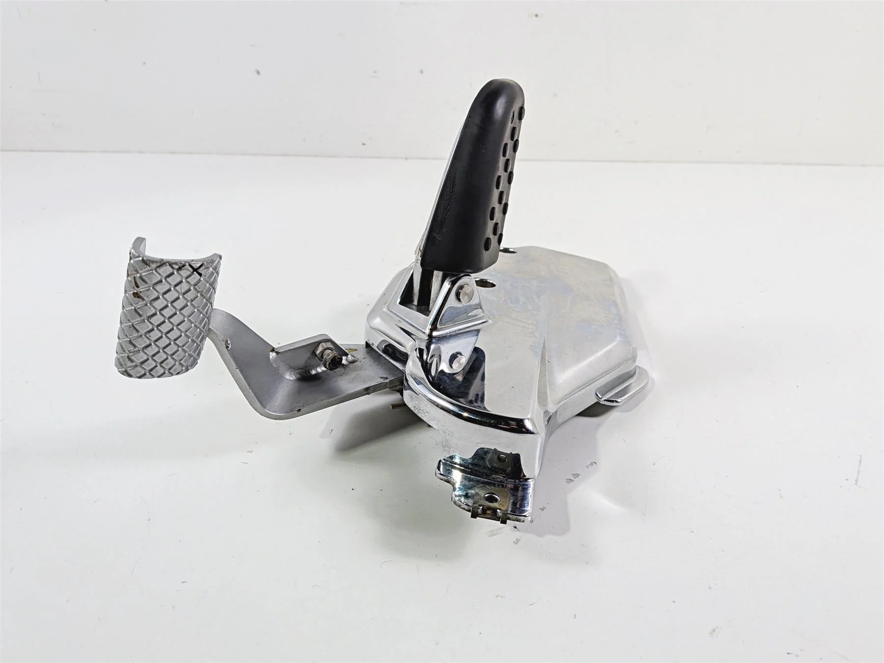 2002 BMW K1200LT 89V3 Right Chrome Footpeg Set & Brake Pedal 46717682134 - Image 4
