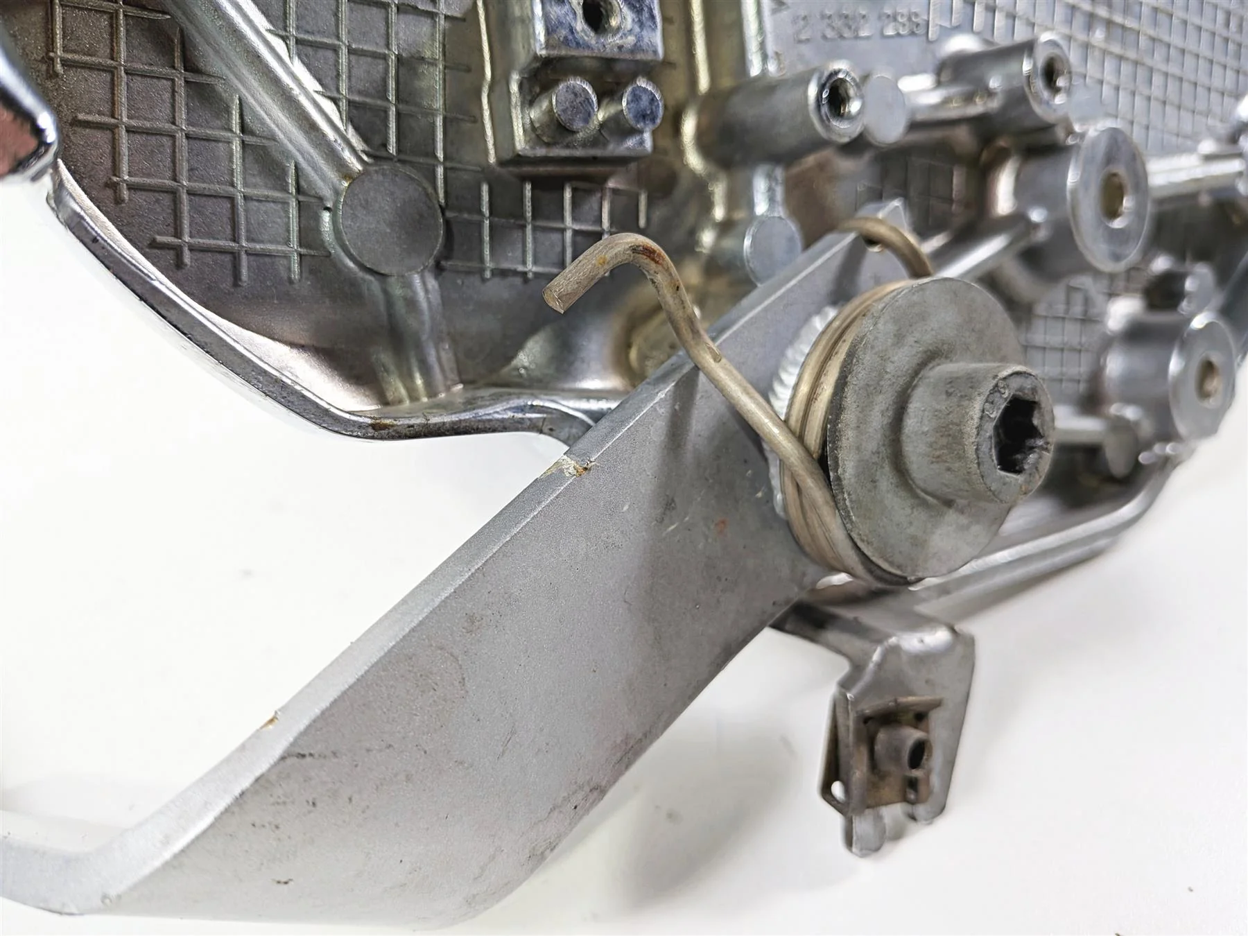 2002 BMW K1200LT 89V3 Right Chrome Footpeg Set & Brake Pedal 46717682134 - Image 7