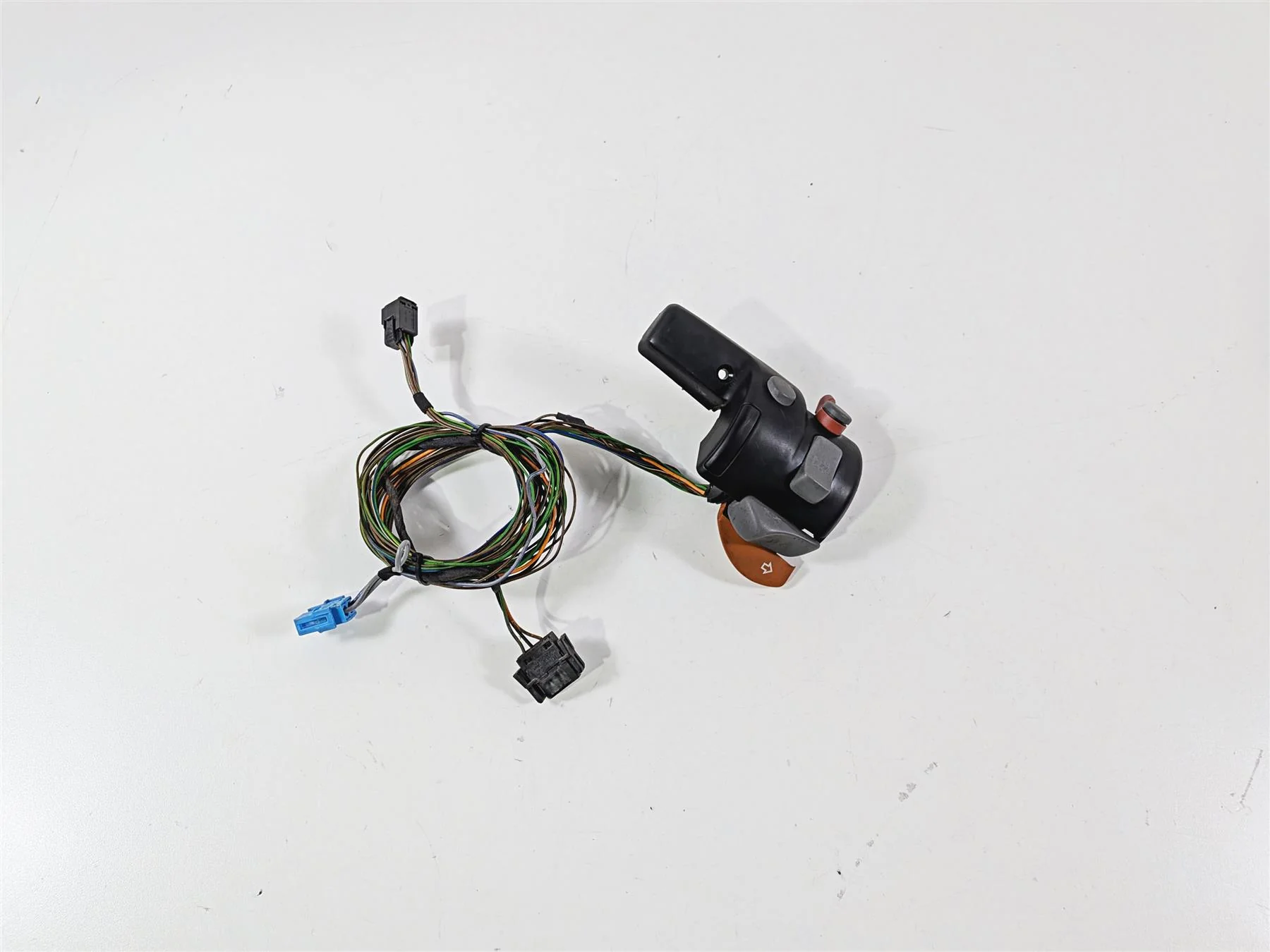 2002 BMW K1200LT 89V3 Right Hand Control Switch Start Kill 7650732 61317708370 - Image 10