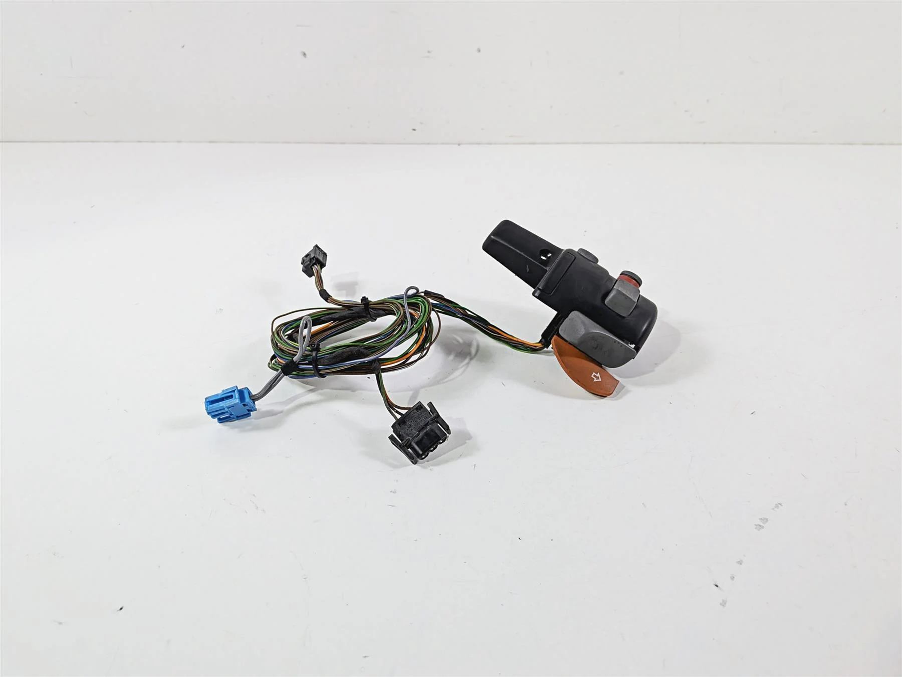 2002 BMW K1200LT 89V3 Right Hand Control Switch Start Kill 7650732 61317708370 - Image 11