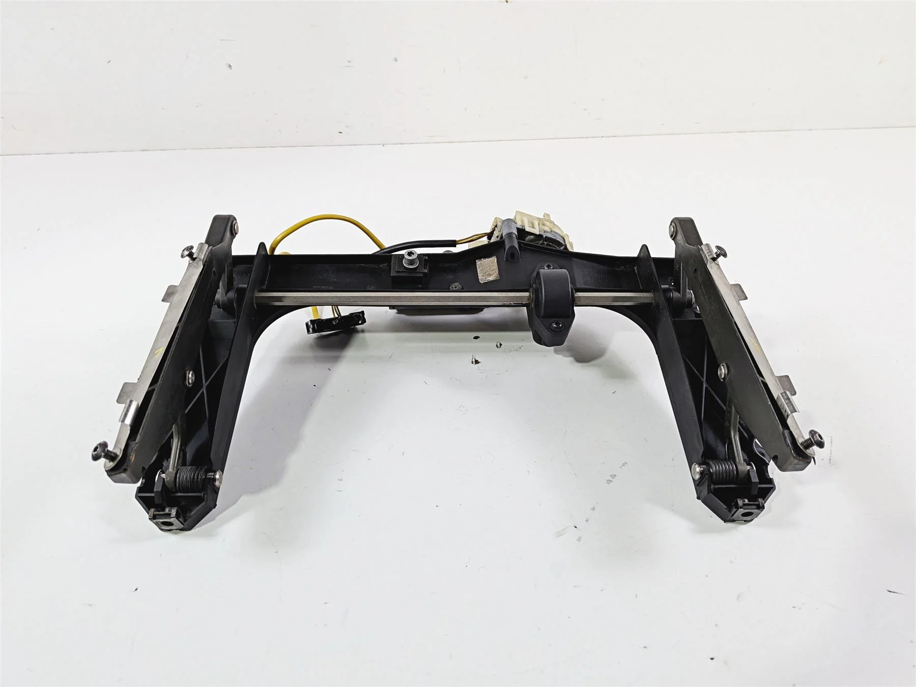 2002 BMW K1200LT 89V3 Windshield Adjuster & Motor Set 46632307916 - Image 5