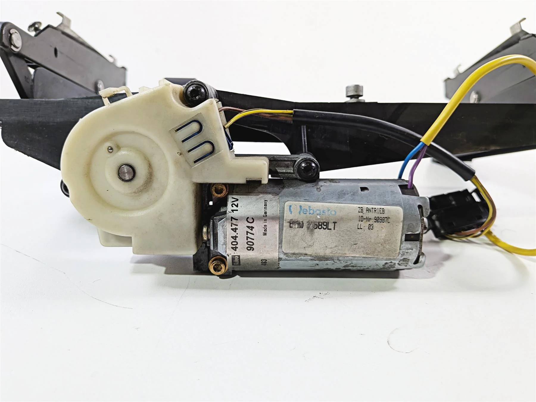 2002 BMW K1200LT 89V3 Windshield Adjuster & Motor Set 46632307916 - Image 9